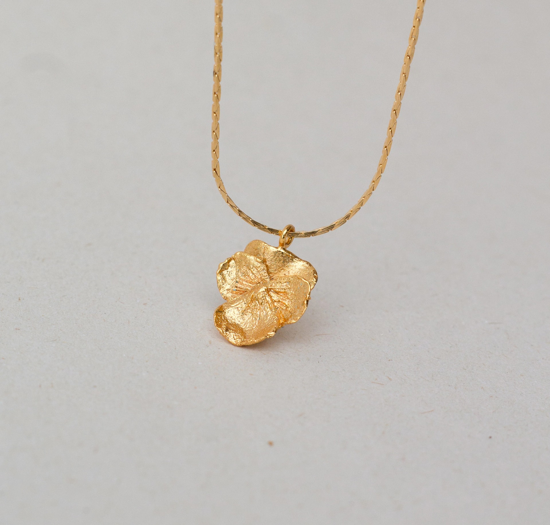 Collar Flor imperfecta - imagen 1