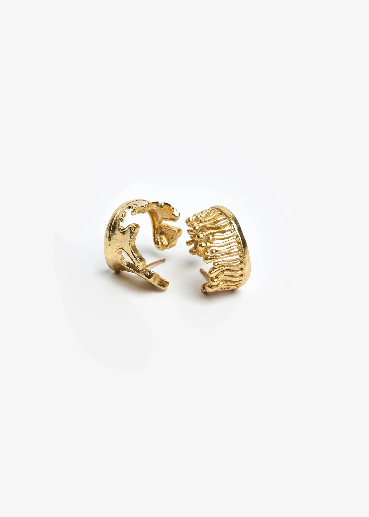 EYELASH HOOP EARRINGS - imagen 1