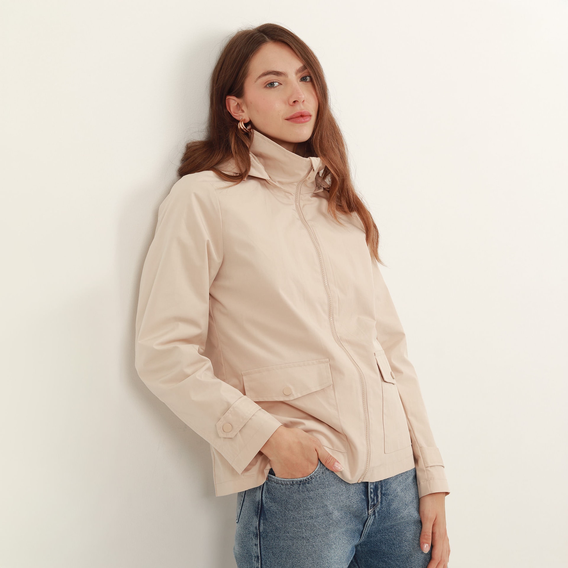 Chaqueta Ligera De Diseño Minimalista - imagen 1