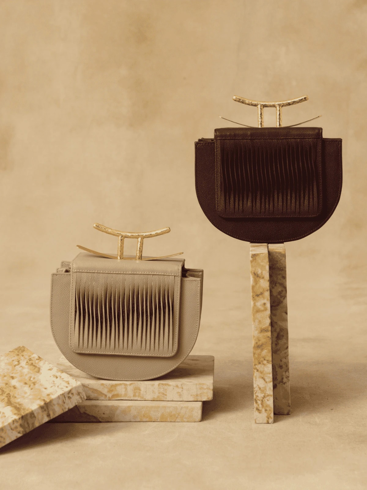 Sagrada Bag Mini Taupe - imagen 1
