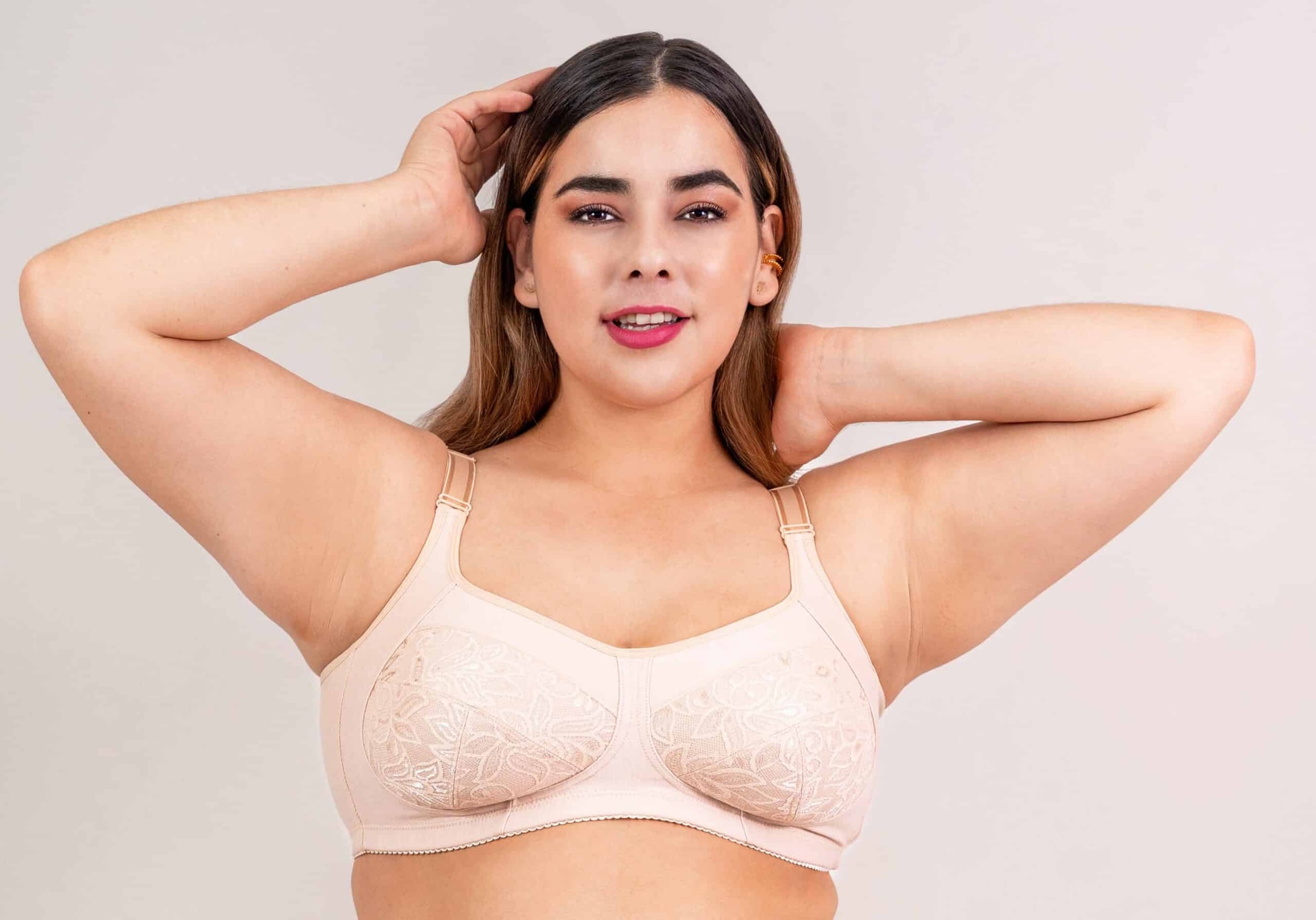 Brasier Clásico para Mujer en Algodón con Copa Profunda, Espalda Ancha y Blonda - imagen 1