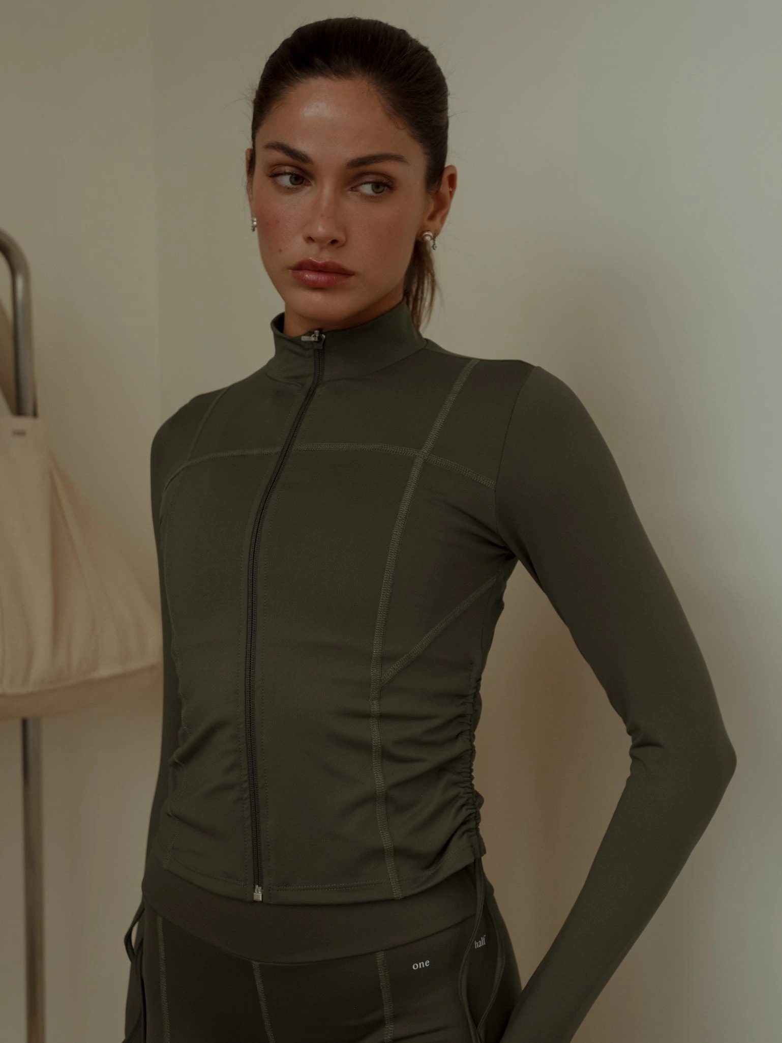 BBL SCULPT JACKET - PESTO - imagen 1