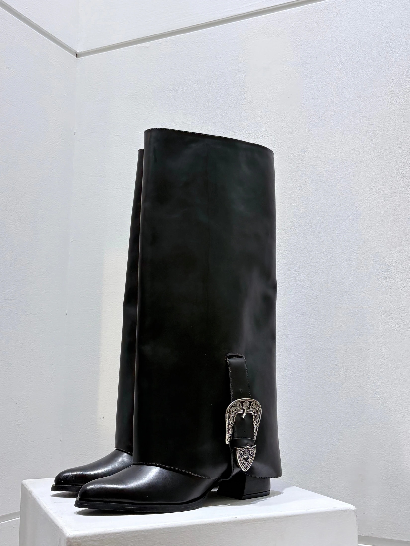 BOTA SCRAFF - imagen 1