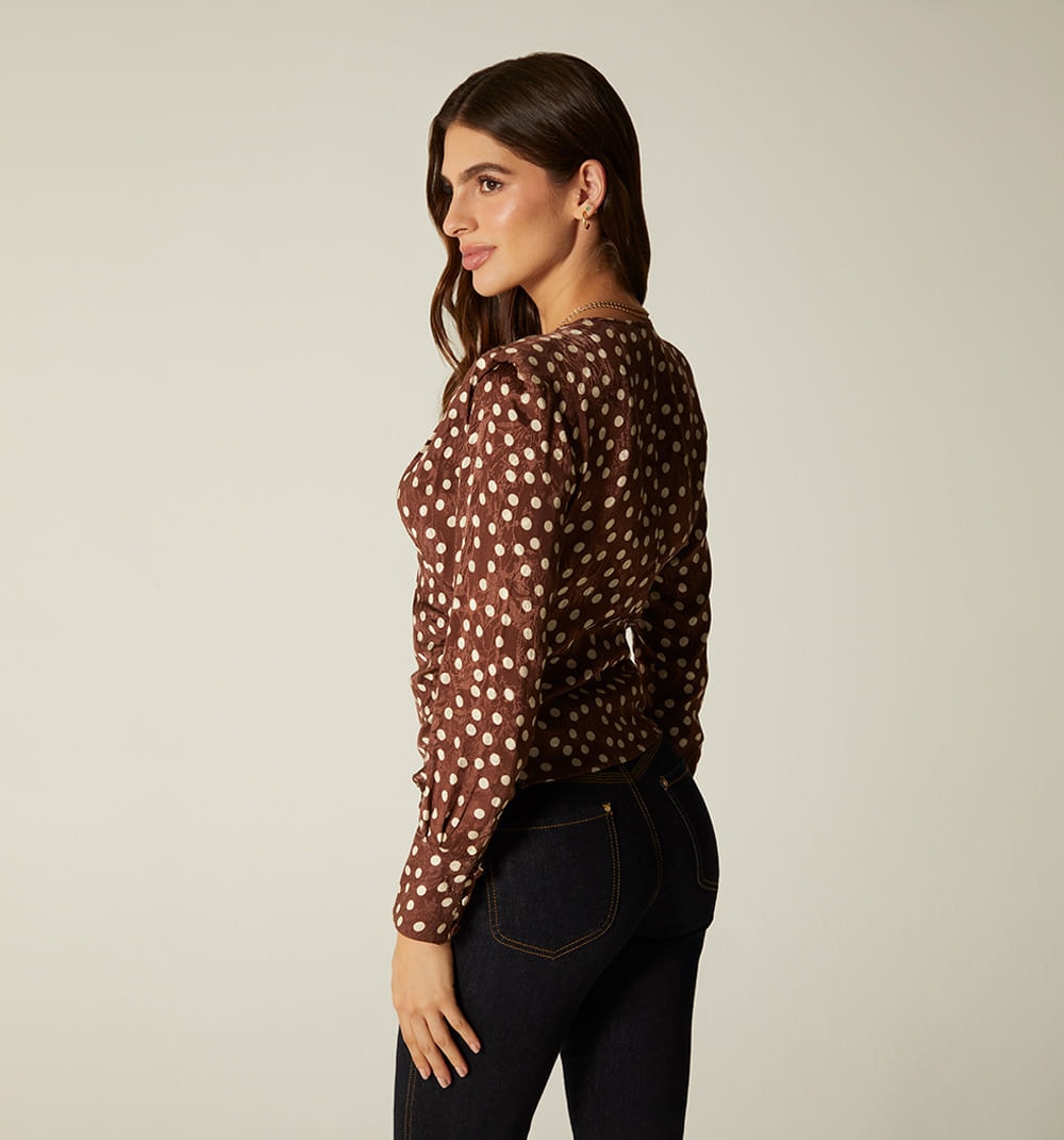 Blusa manga corta con guardapolvo y broche - imagen 1