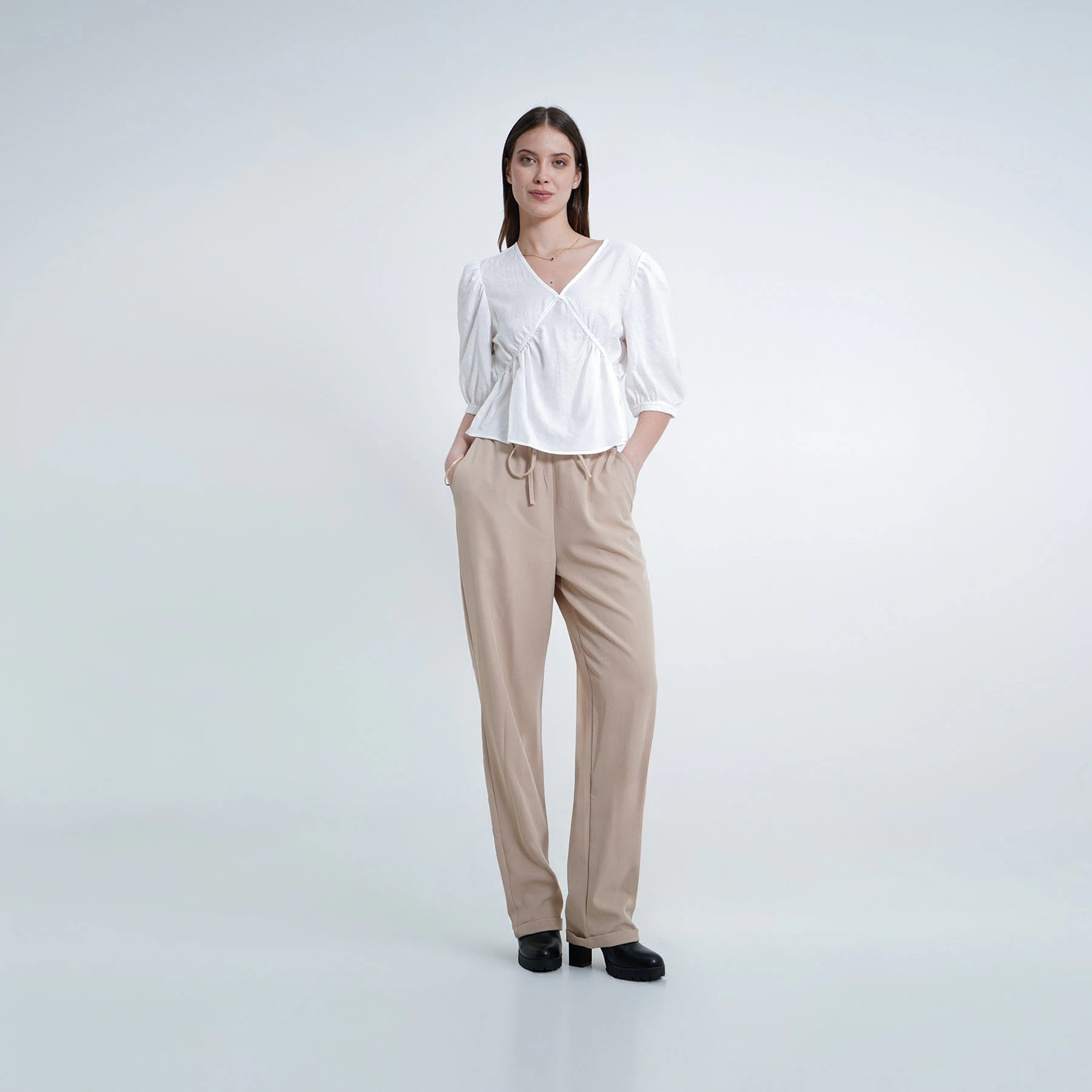 Pantalón recto con elastico y cintura - imagen 1