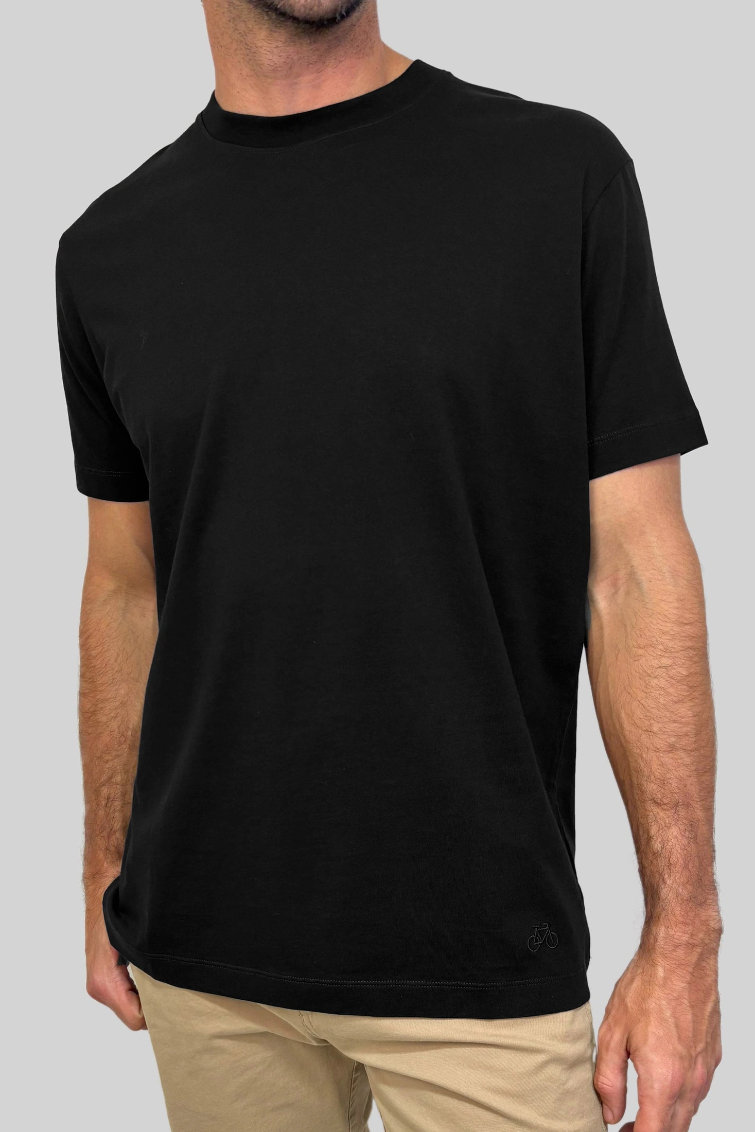 CAMISETA BASIC PLUS NEGRA - imagen 1