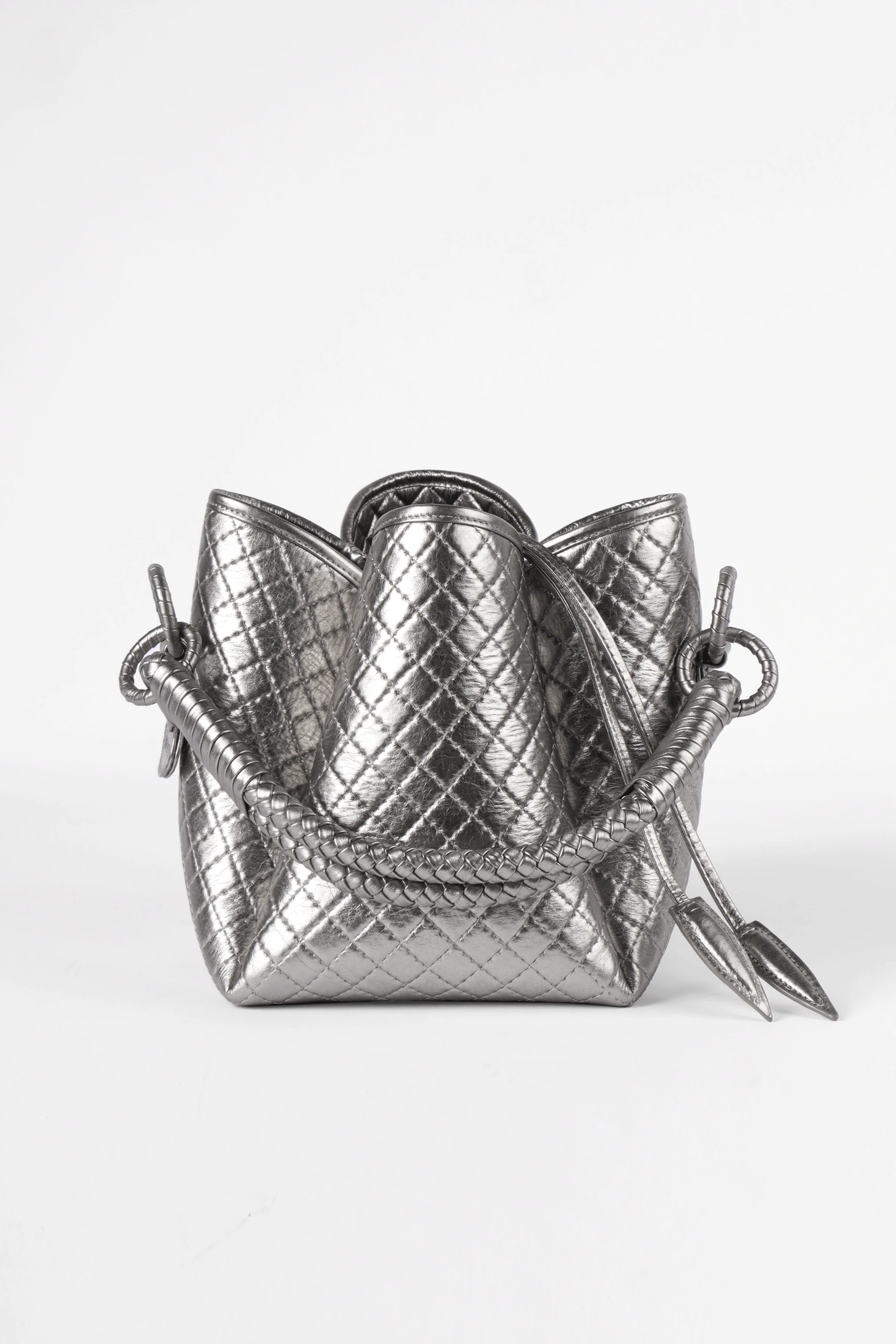 Tulip Bucket Bag, Titanium. Limited Edition - imagen 1