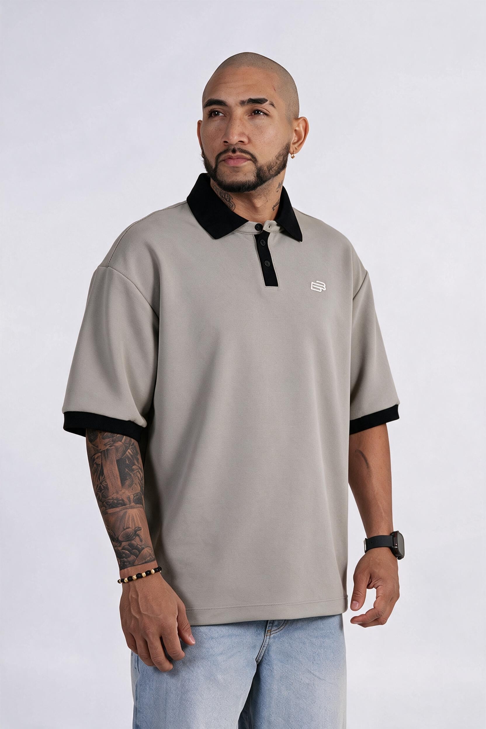 Polo oversize bordado verde - imagen 1