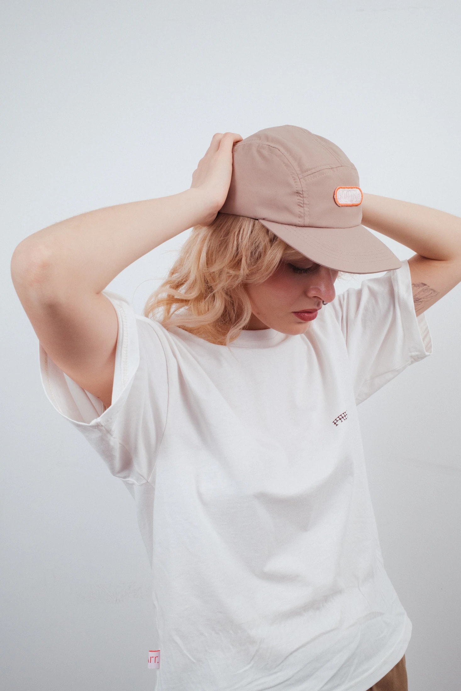 Gorra Five Panel Beige - imagen 1