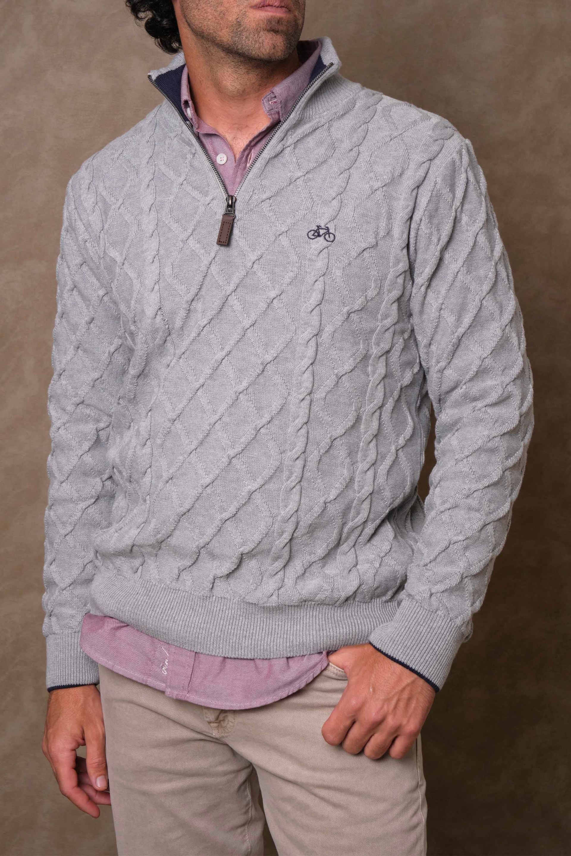 SACO HALF ZIP TRENZADO LIGHT GREY - imagen 1
