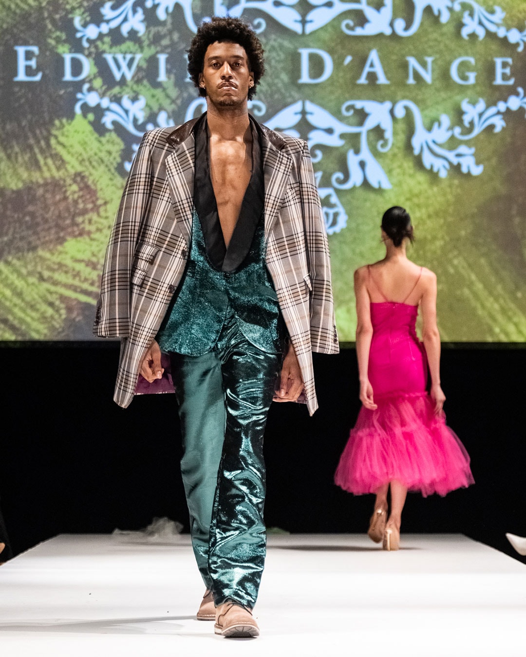 Suit – Look 15 - imagen 1