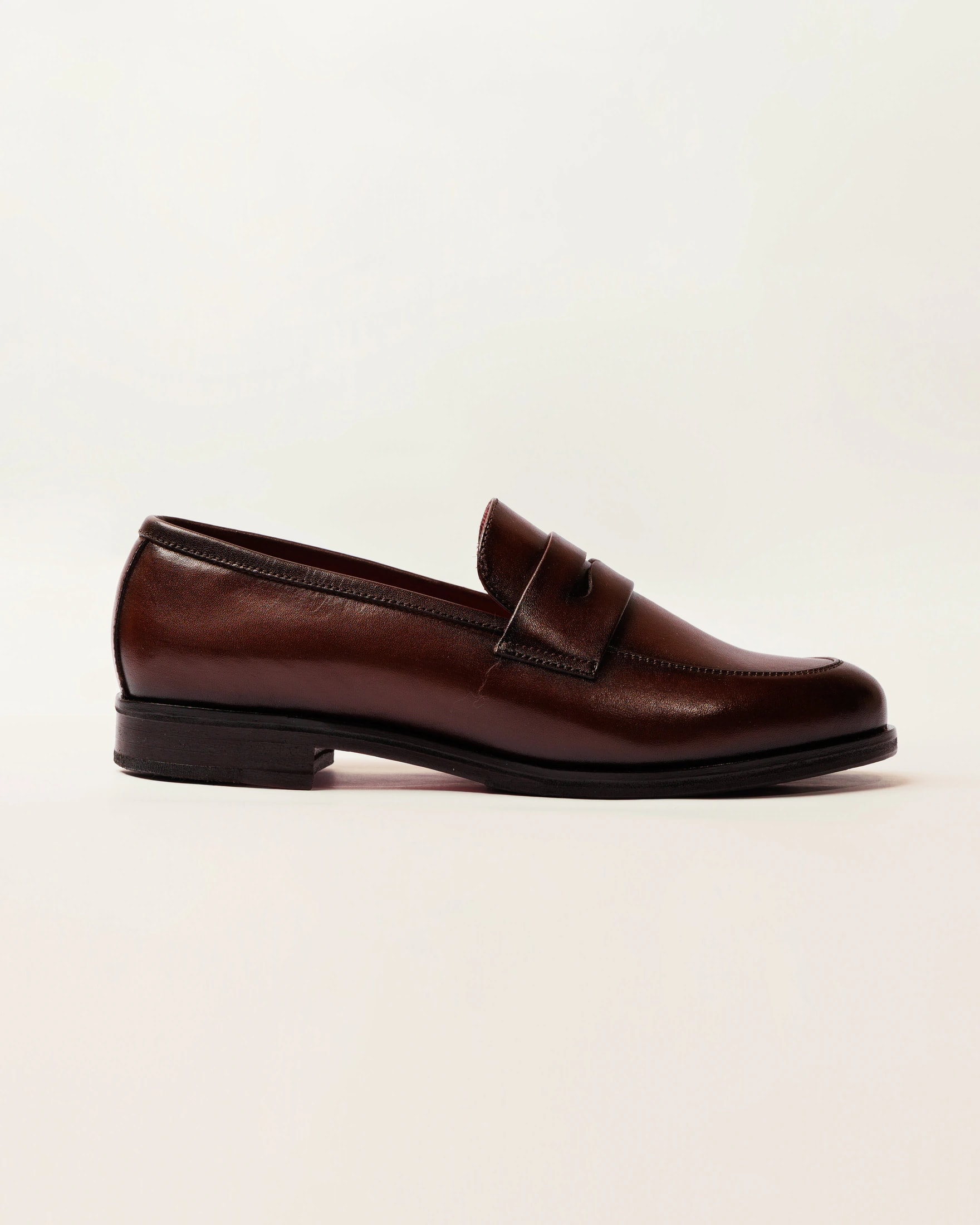 Mocasín Alessa Negro Suela Clásica - imagen 1