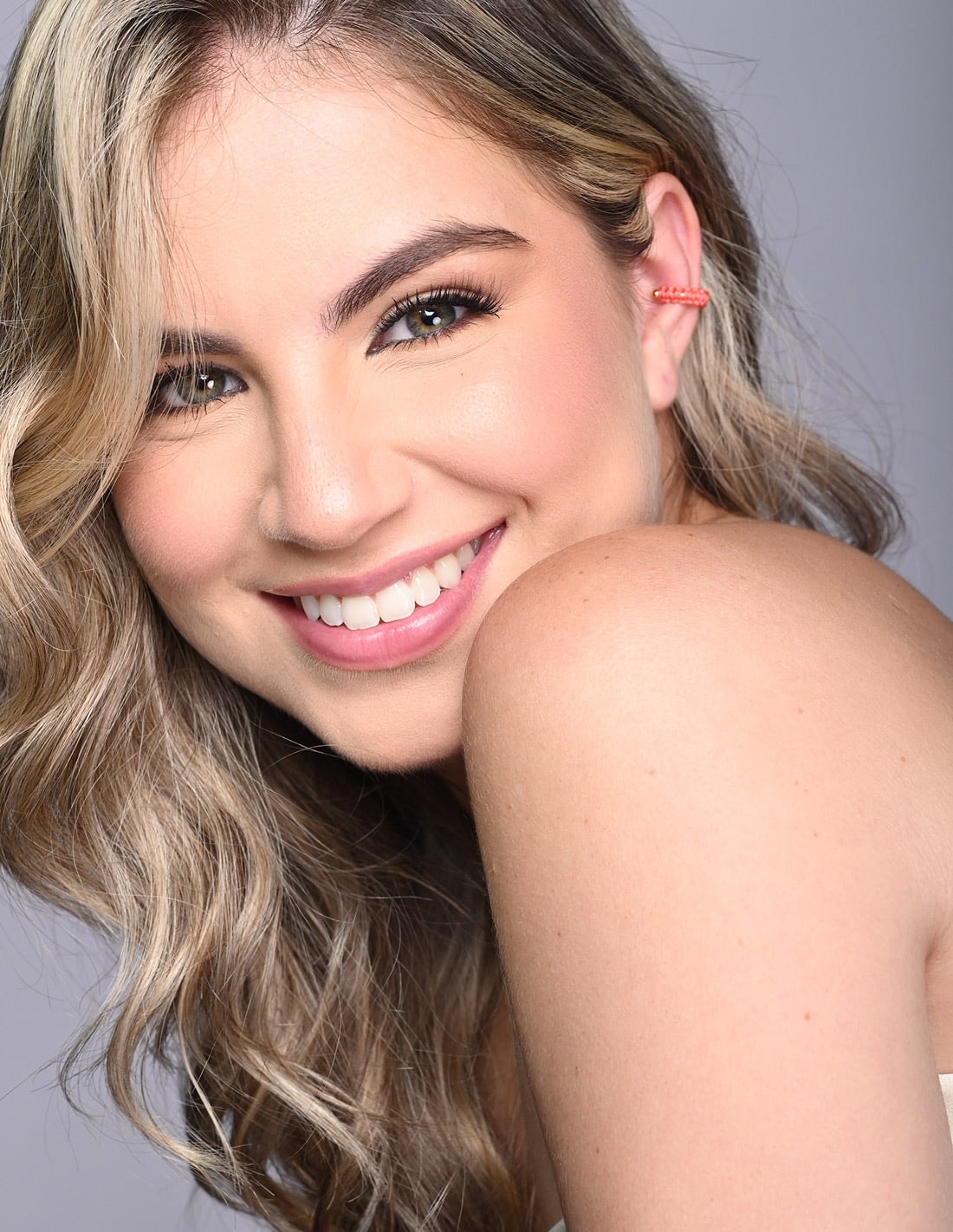Ear Cuff Luna Creciente Red - imagen 1