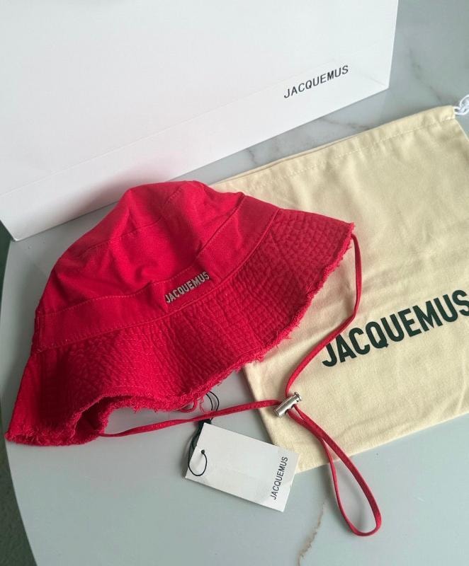 GORRO JACQUEMUS ROJO - imagen 1