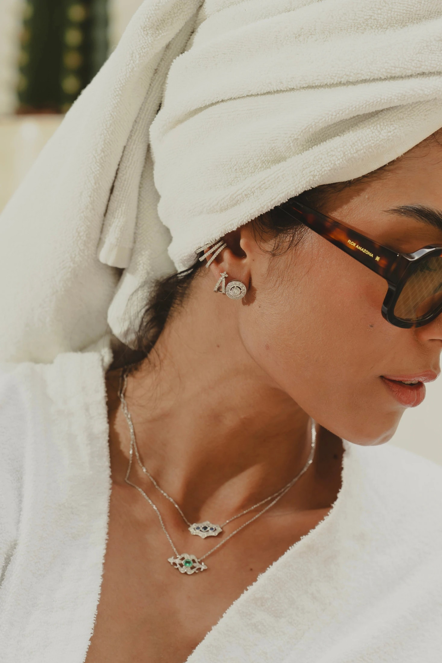 ARETES HAGGIES DOBLE DIAMANTES - imagen 1