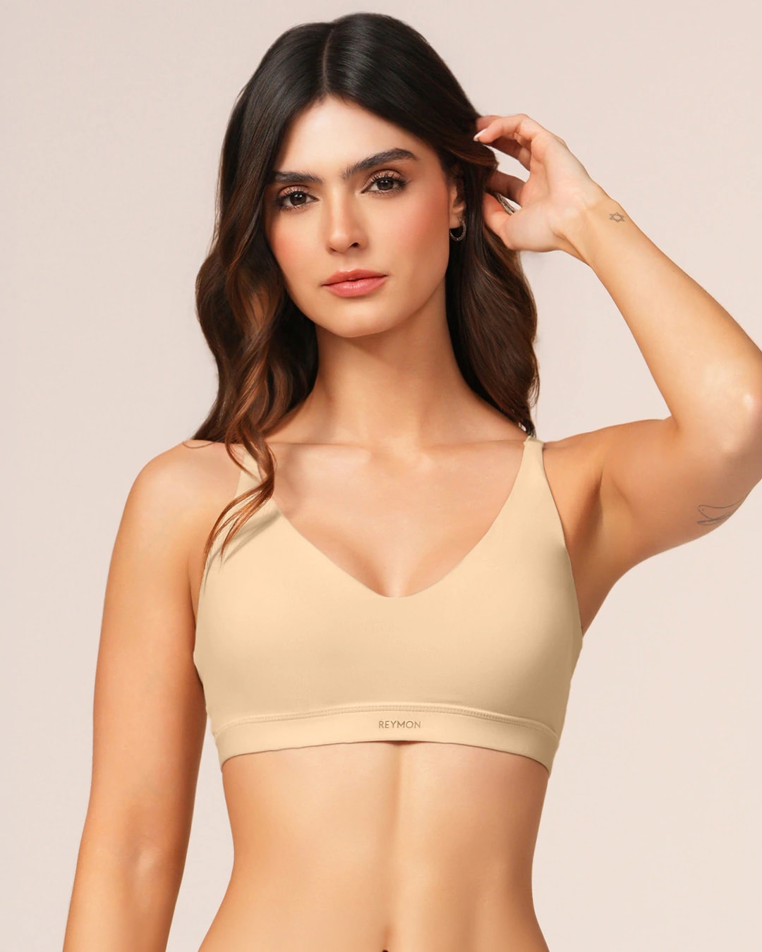 Top Prehormado en Microfibra con Almohadillas Removibles y Broche Ref. 450 - imagen 1