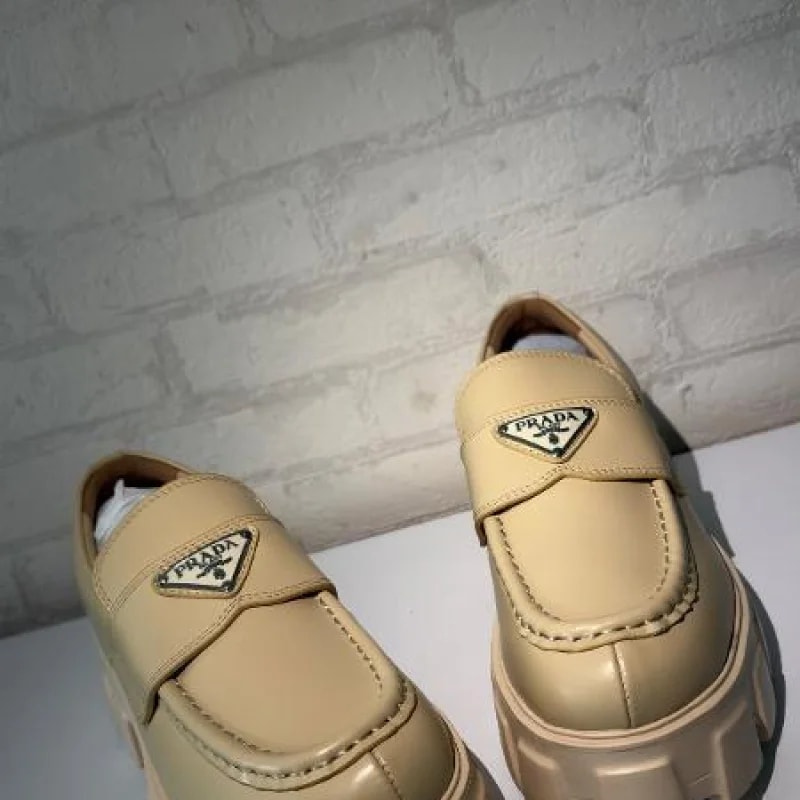 MOCASINE PRADA NUDE - imagen 1