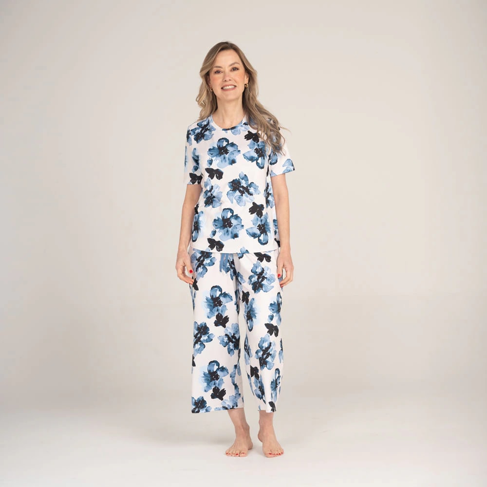 Conjunto de Pijama Pantalón Capri Pétalos. - imagen 1