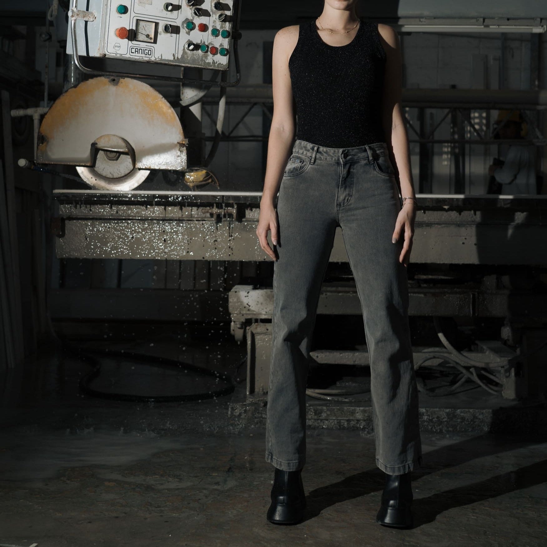 Gray Washed Jeans - imagen 1
