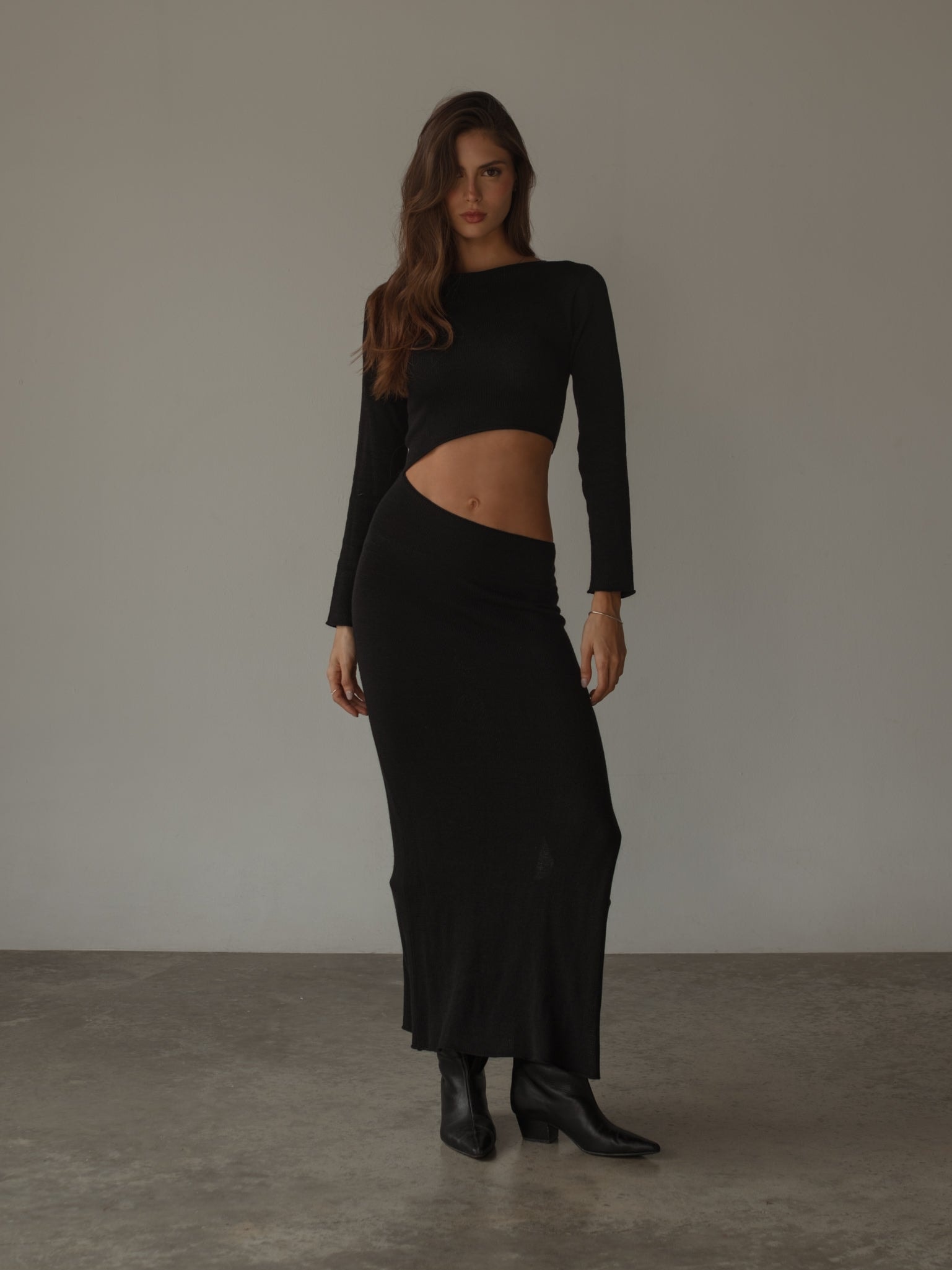 EDGE KNIT DRESS - BLACK - imagen 1