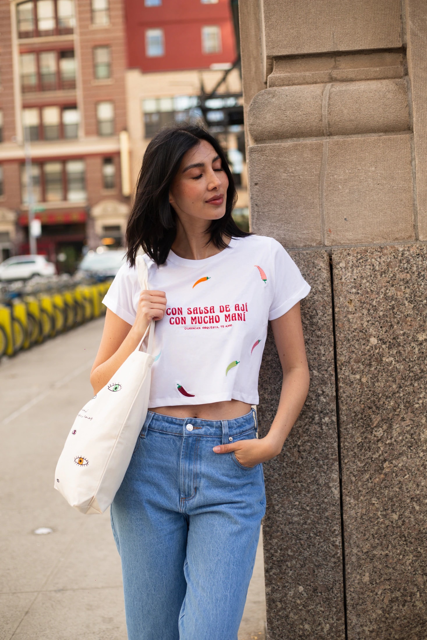 Con Salsa De Ají Cropped/Basic Tee - imagen 1