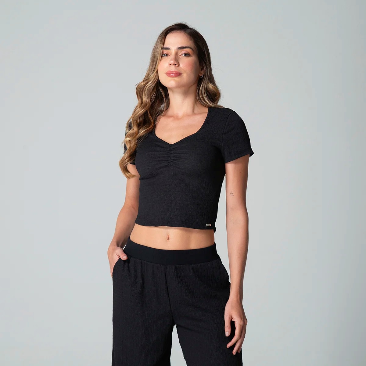 Camiseta Slim Manga Corta Rosalia - imagen 1