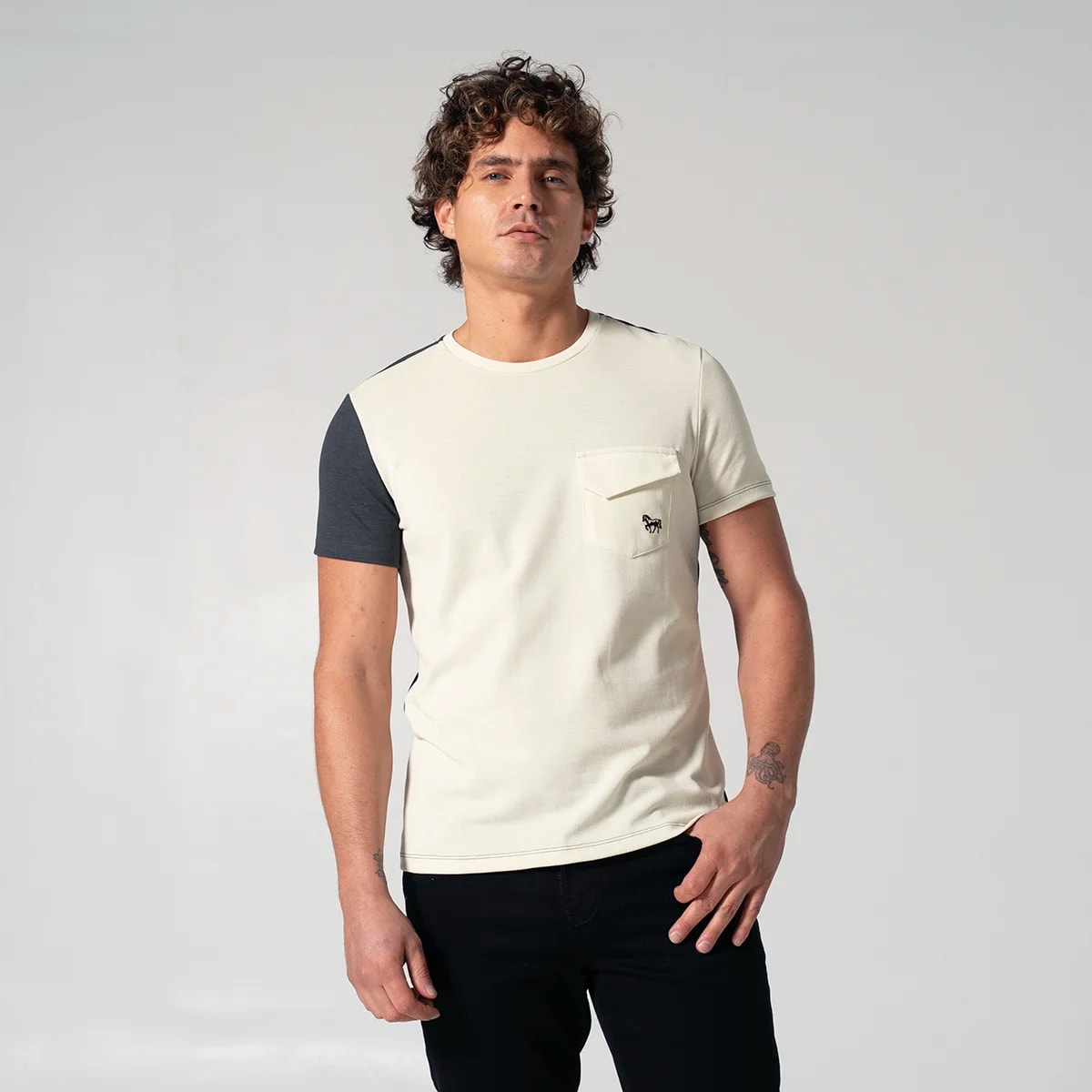 Camiseta Basica Slim Last Name - imagen 1