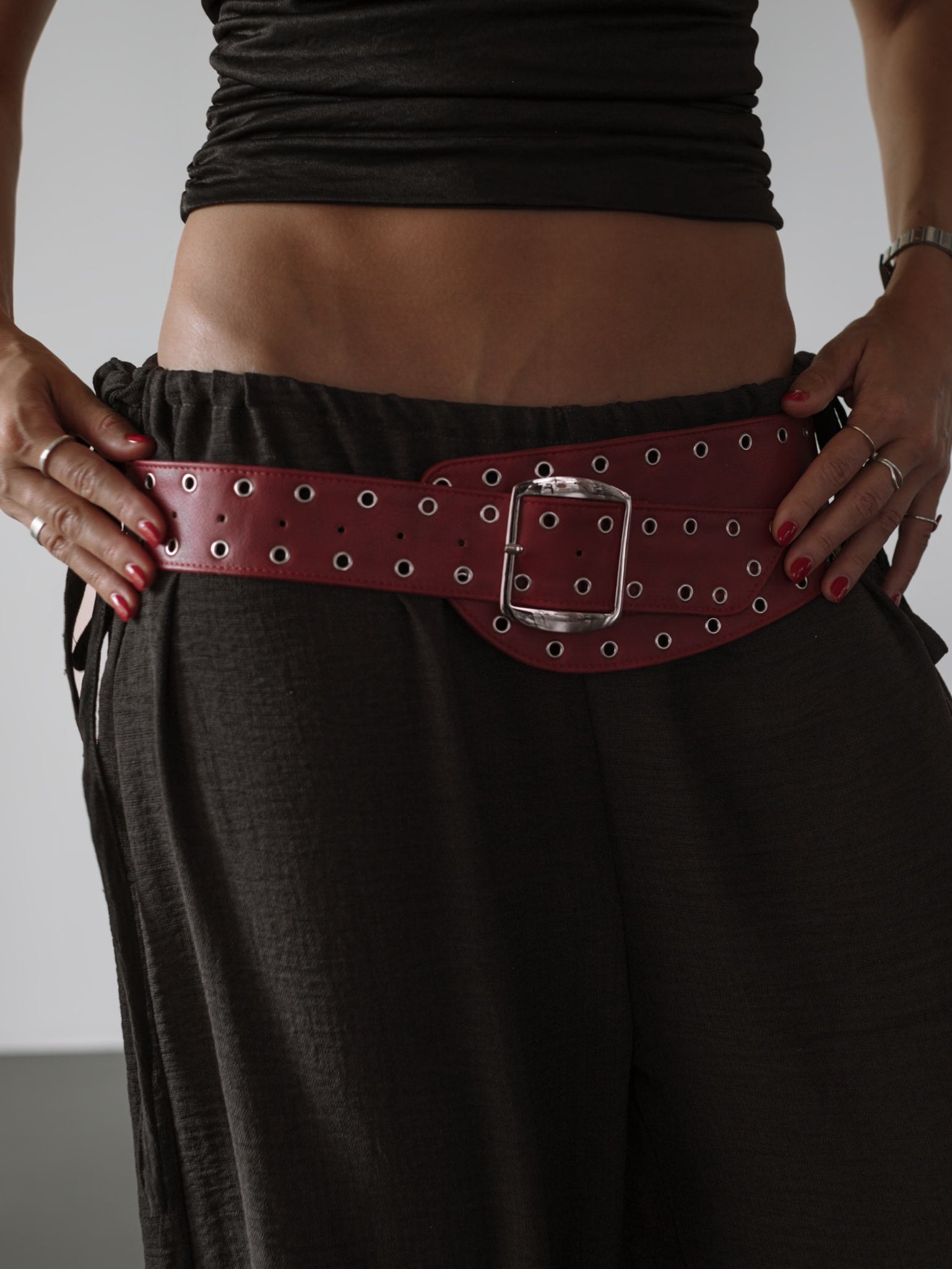 OFFSET ASYMMETRIC BELT - RED WINE - imagen 1