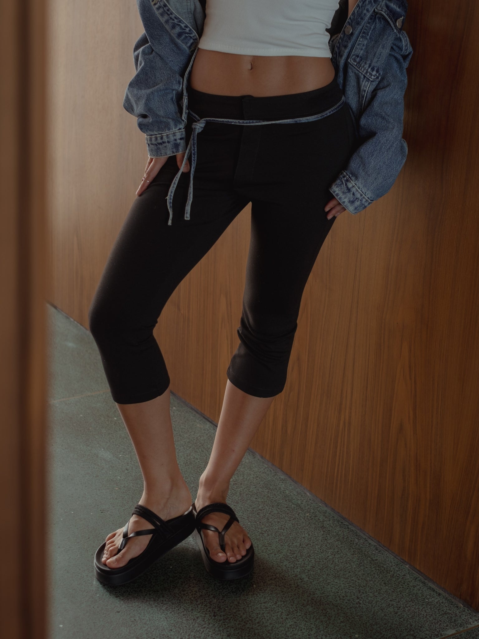 BASIC CAPRI PANT - BLACK - imagen 1
