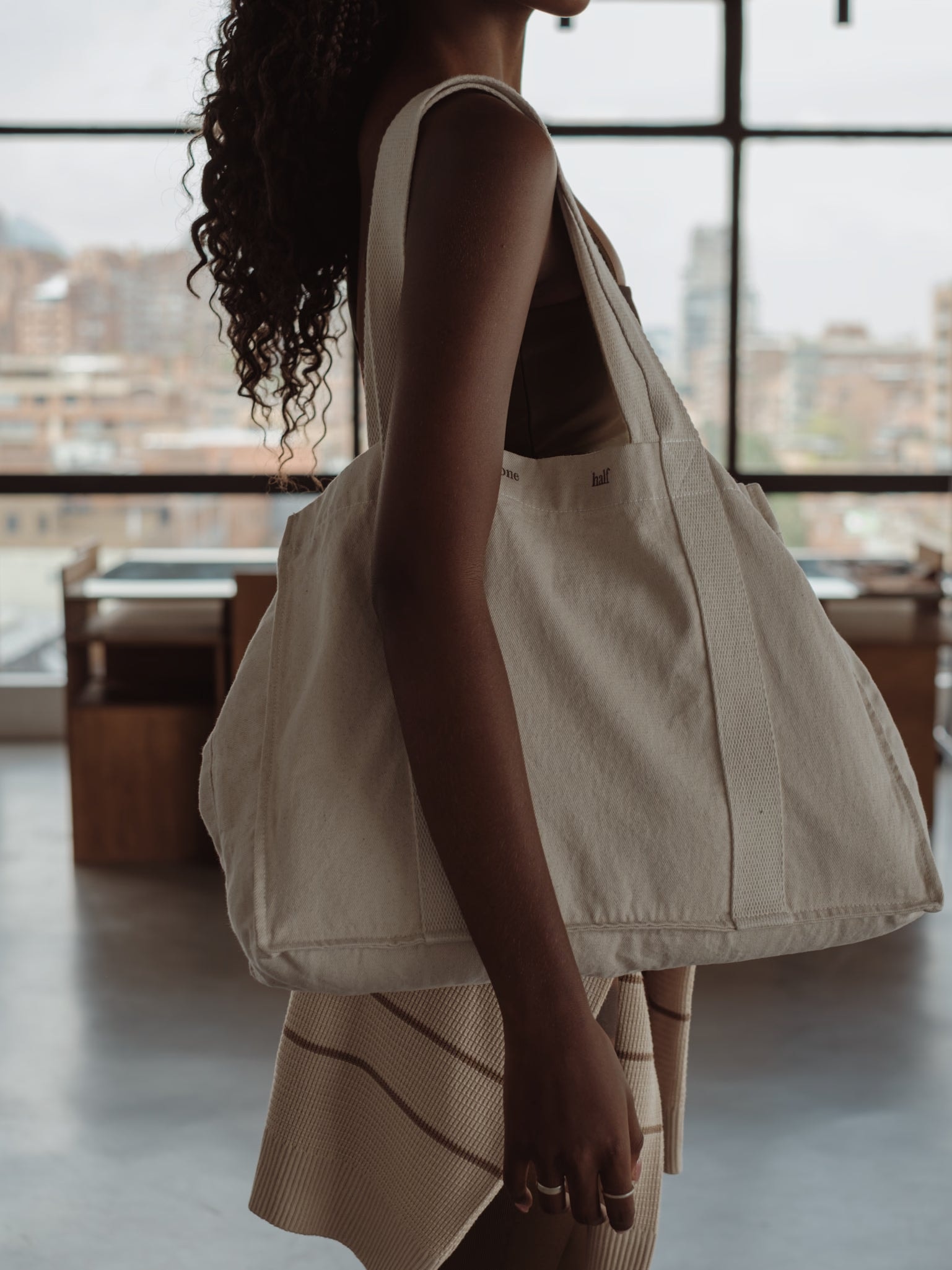 CONTRAST DENIM TOTE BAG - NATURAL - imagen 1