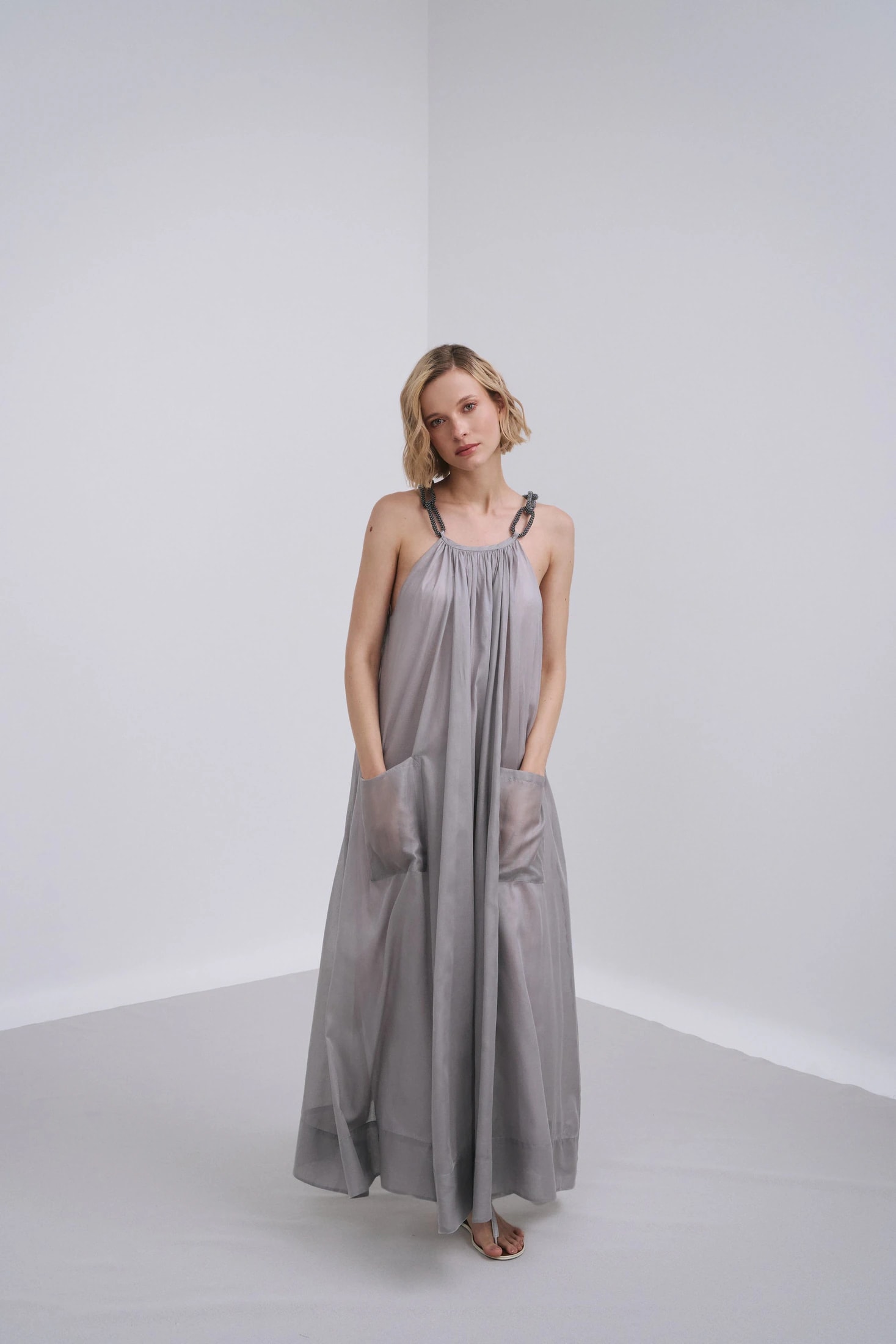Embroidered Halter Cotton Voile Midi Dress - imagen 1