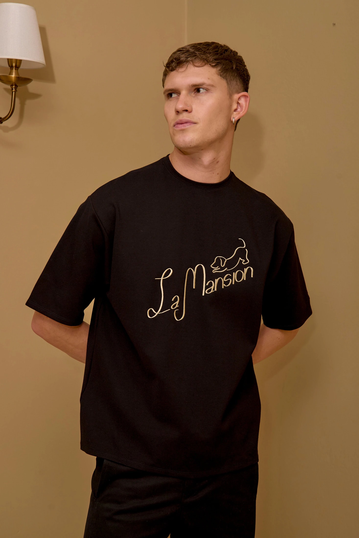 Camiseta LaMansión Negro - imagen 1