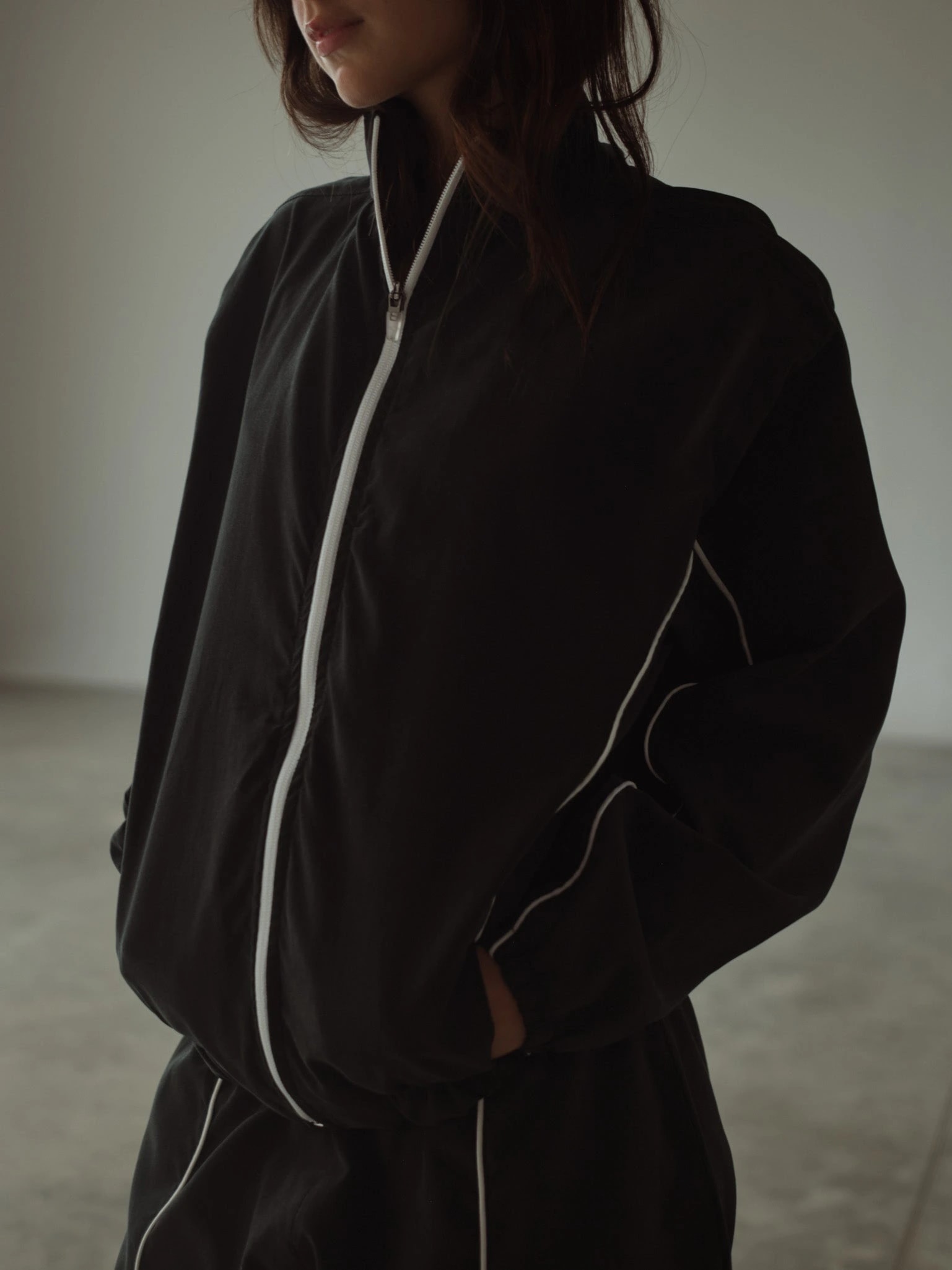 RETRO WINDBREAKER - BLACK - imagen 1