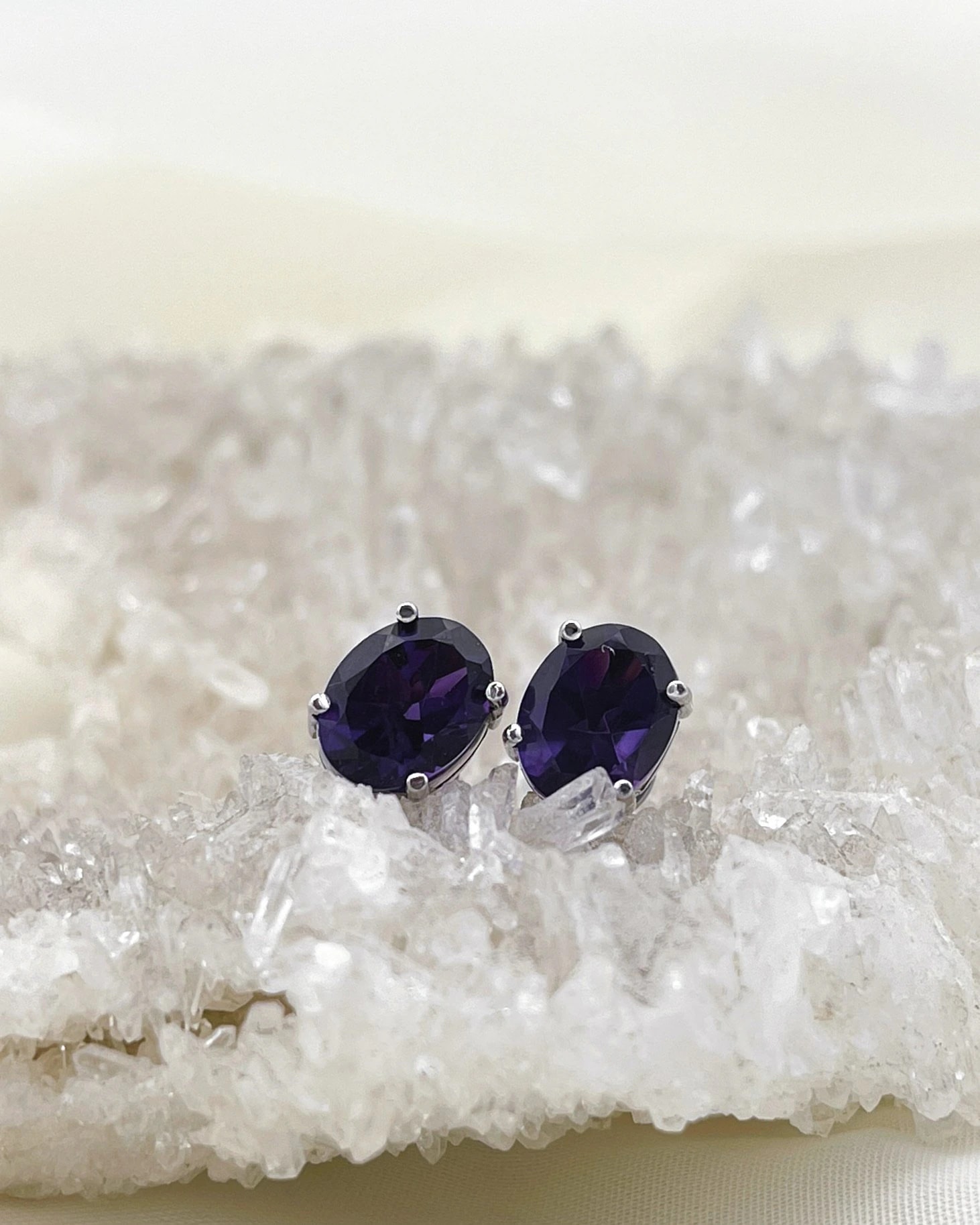 Aretes Amatista Oro Blanco 18k - imagen 1