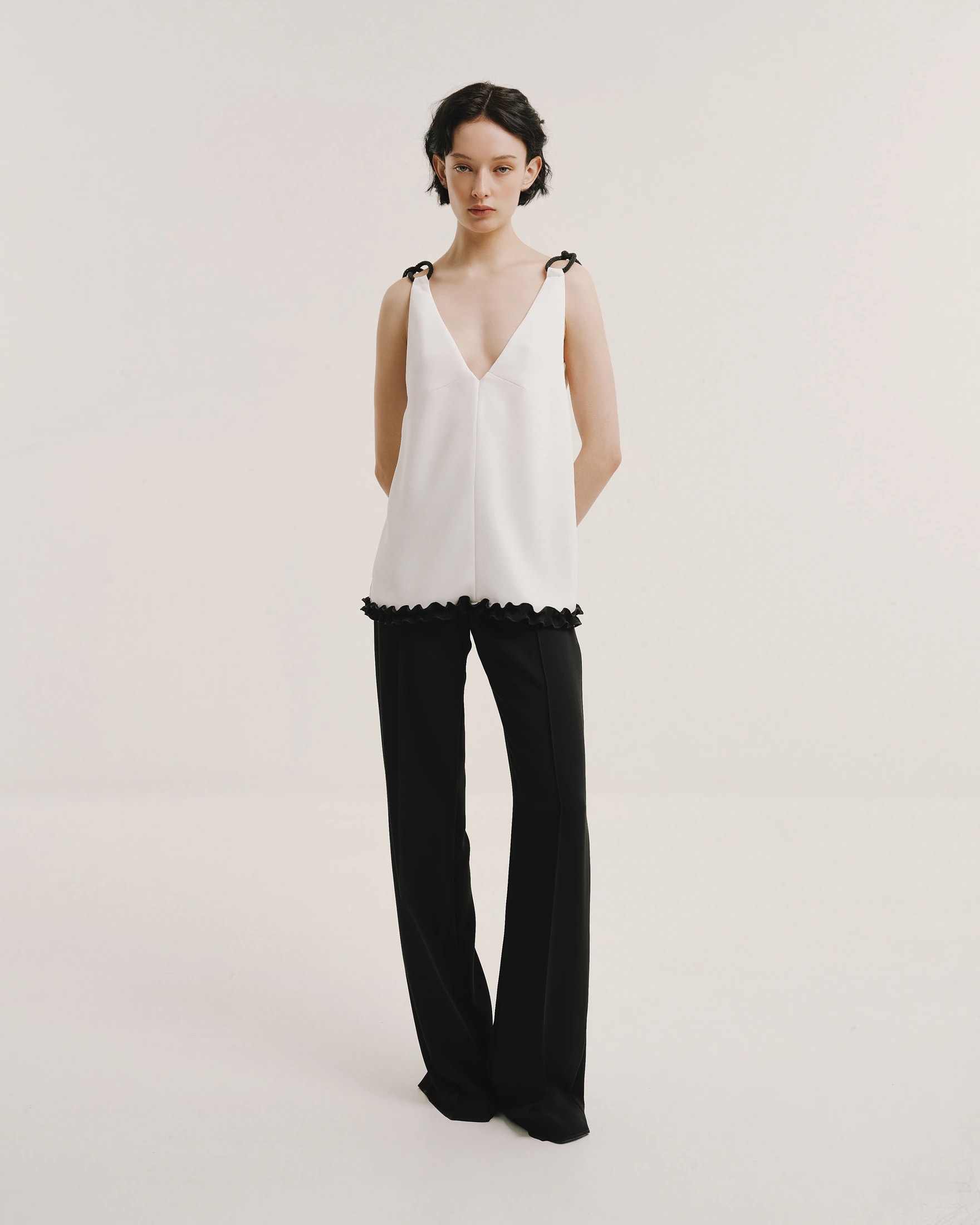 1920s-Inspired Sleeveless Top - imagen 1