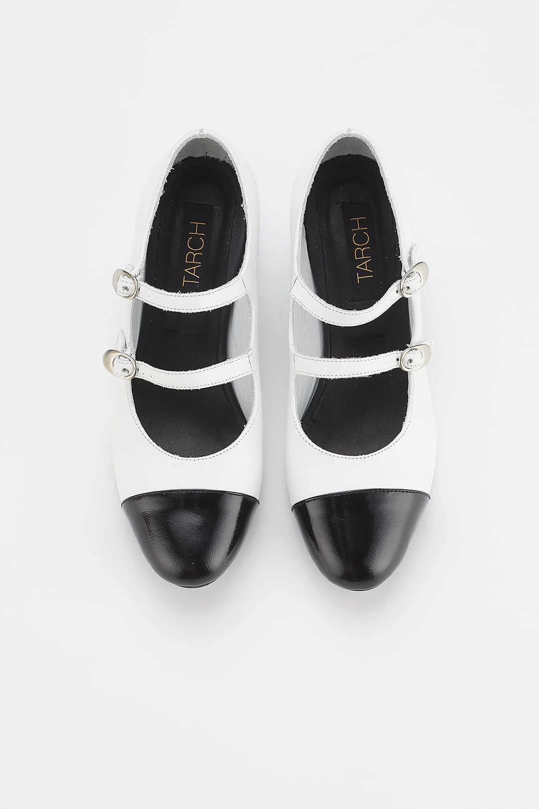 CELIA BLACK & WHITE **PRE ORDER** - imagen 1