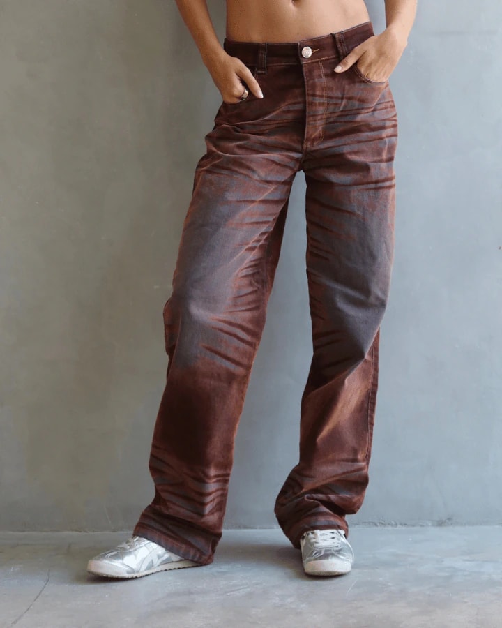 JEAN STRAIGHT FIT ZEBRA STYLED CAFÉ - imagen 1