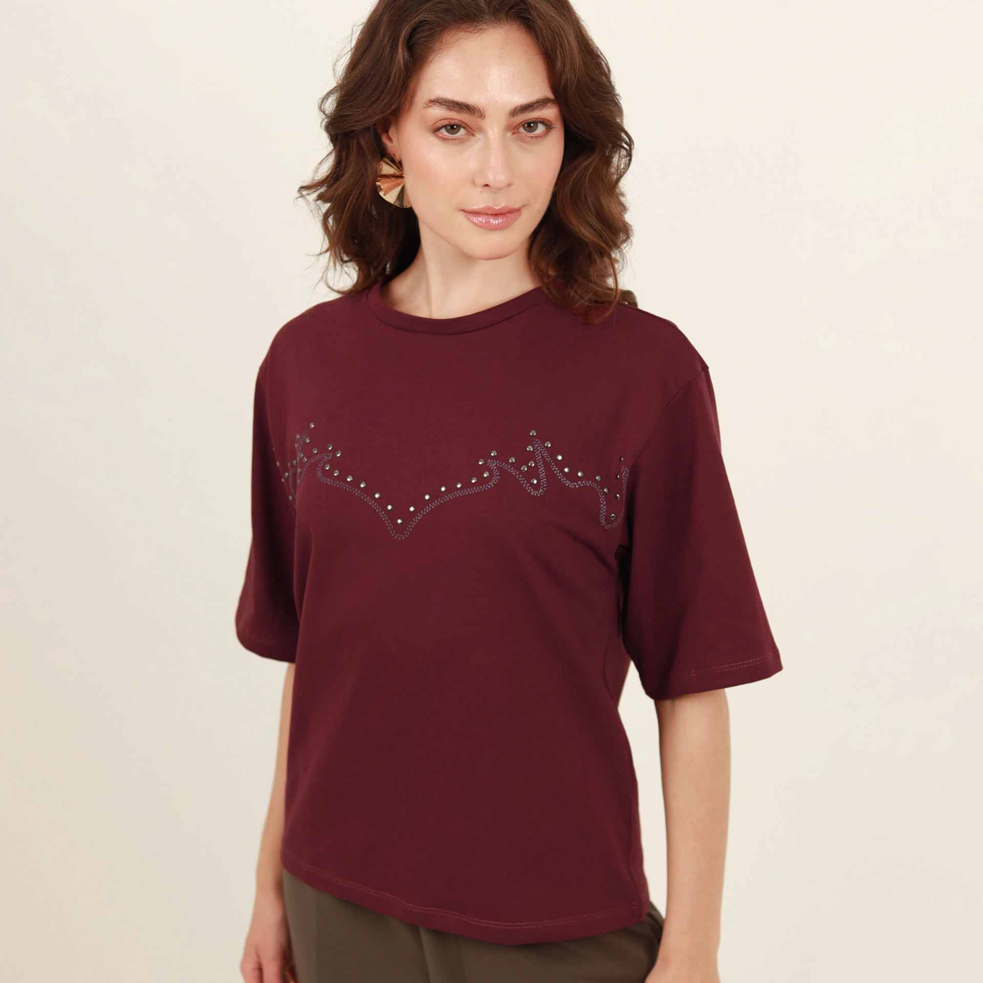 Camiseta cuello redondo manga corta estampado con lentejuelas - imagen 1
