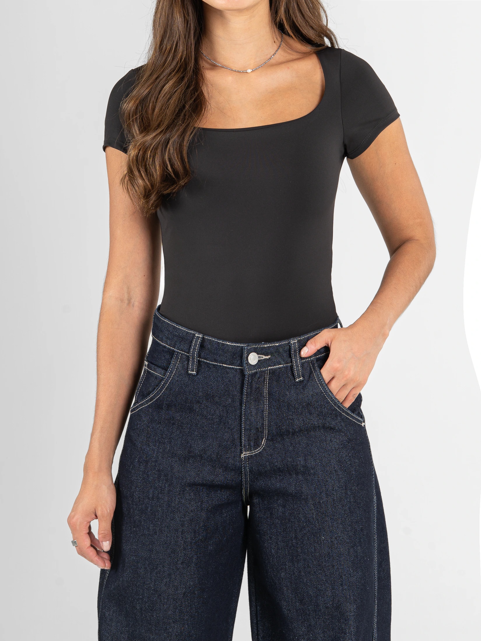 Ref: 0610701 Body manga corta, escote redondo, stretch, tono negro - imagen 1