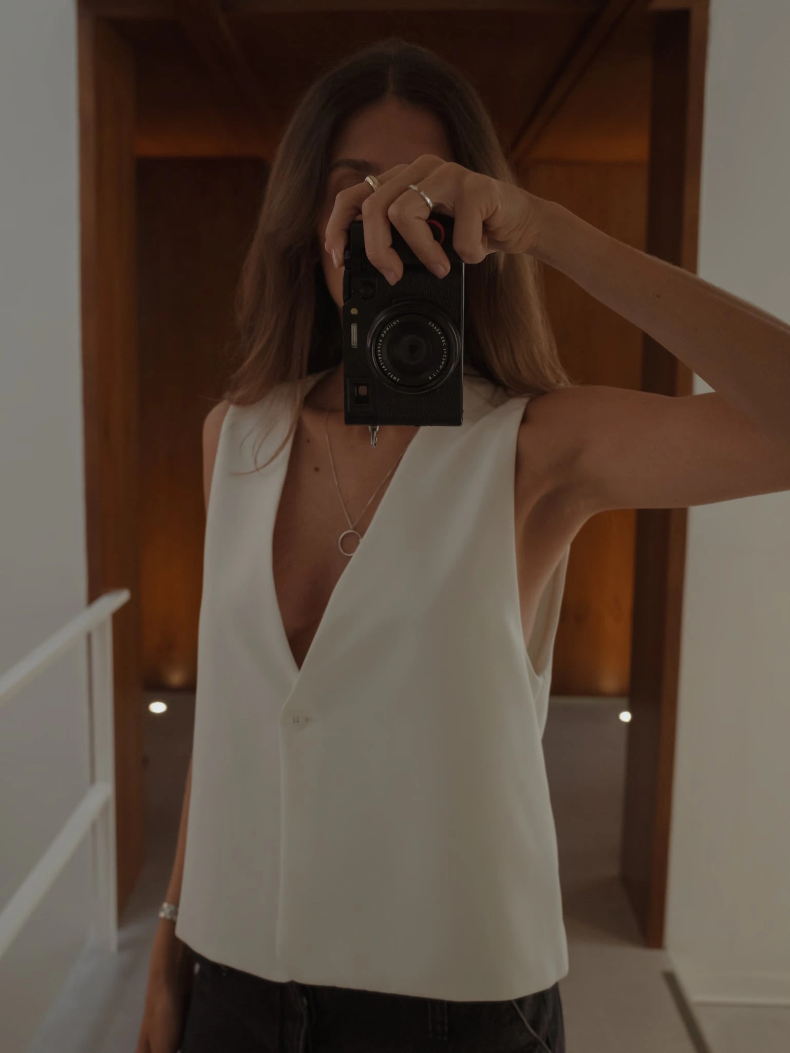 ONE BUTTON LONG VEST - SOFT WHITE - imagen 1