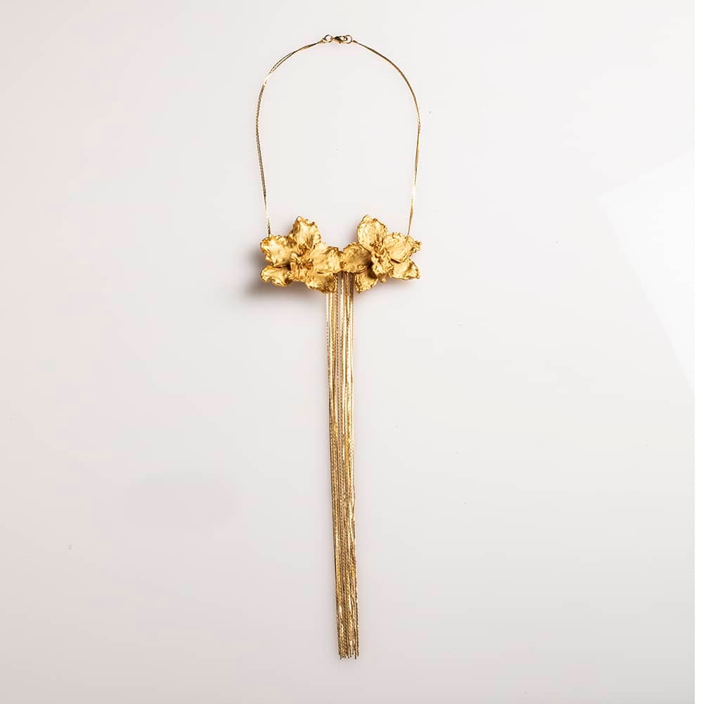 Wilsonara Orchid and Chains Necklace - imagen 1
