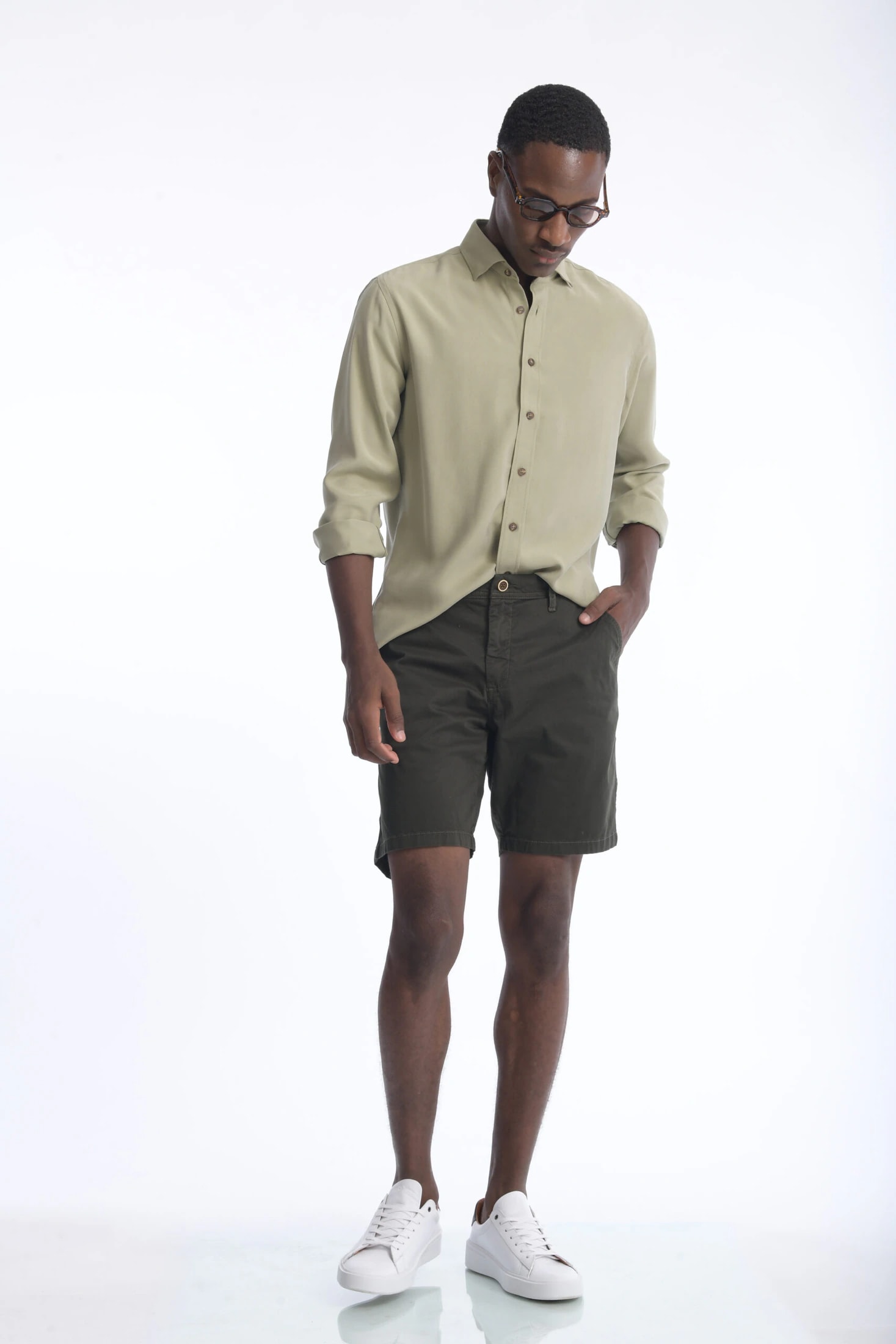 Bermuda Chino Dril Verde Militar - imagen 1