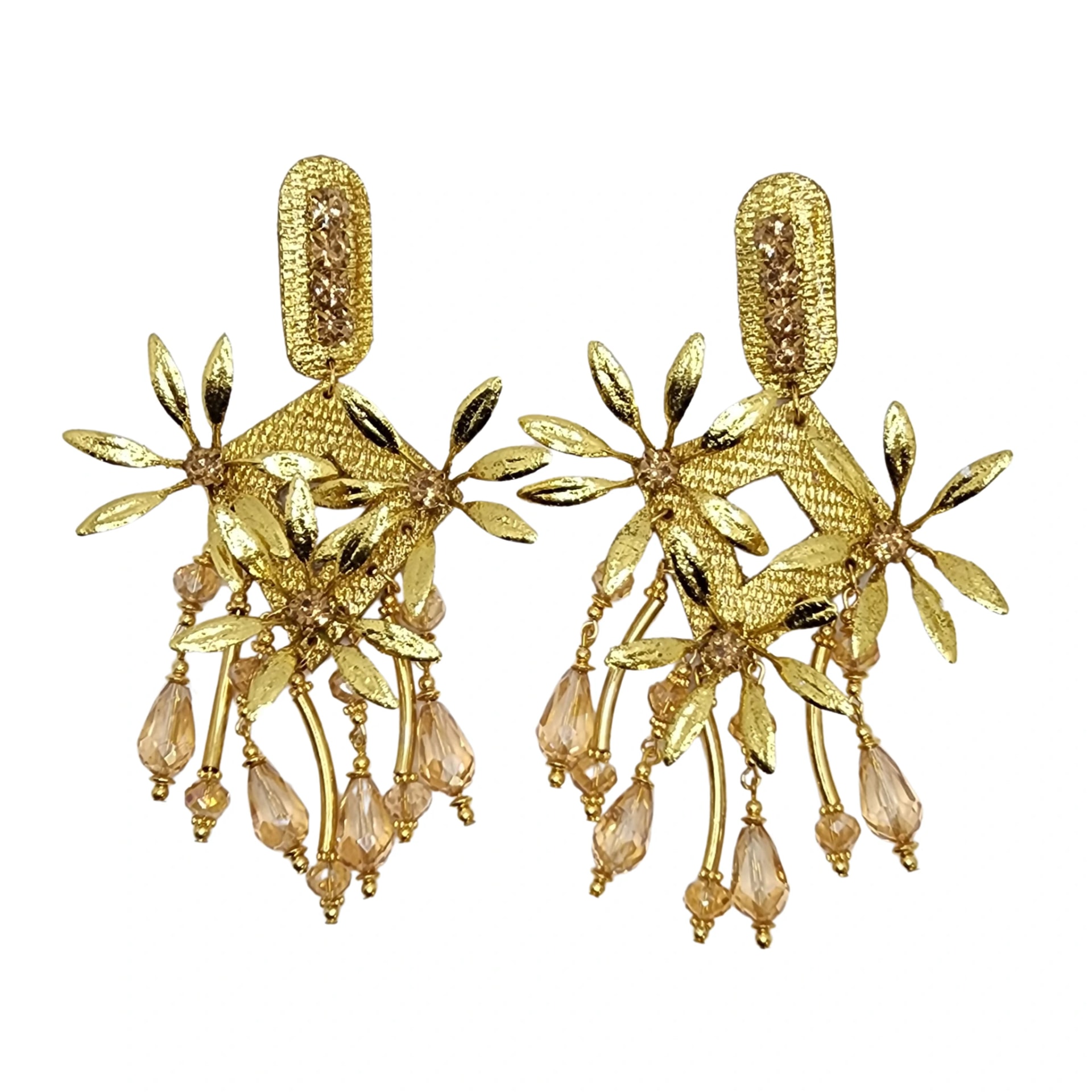 Gold Flower Waterfall Earrings - imagen 1