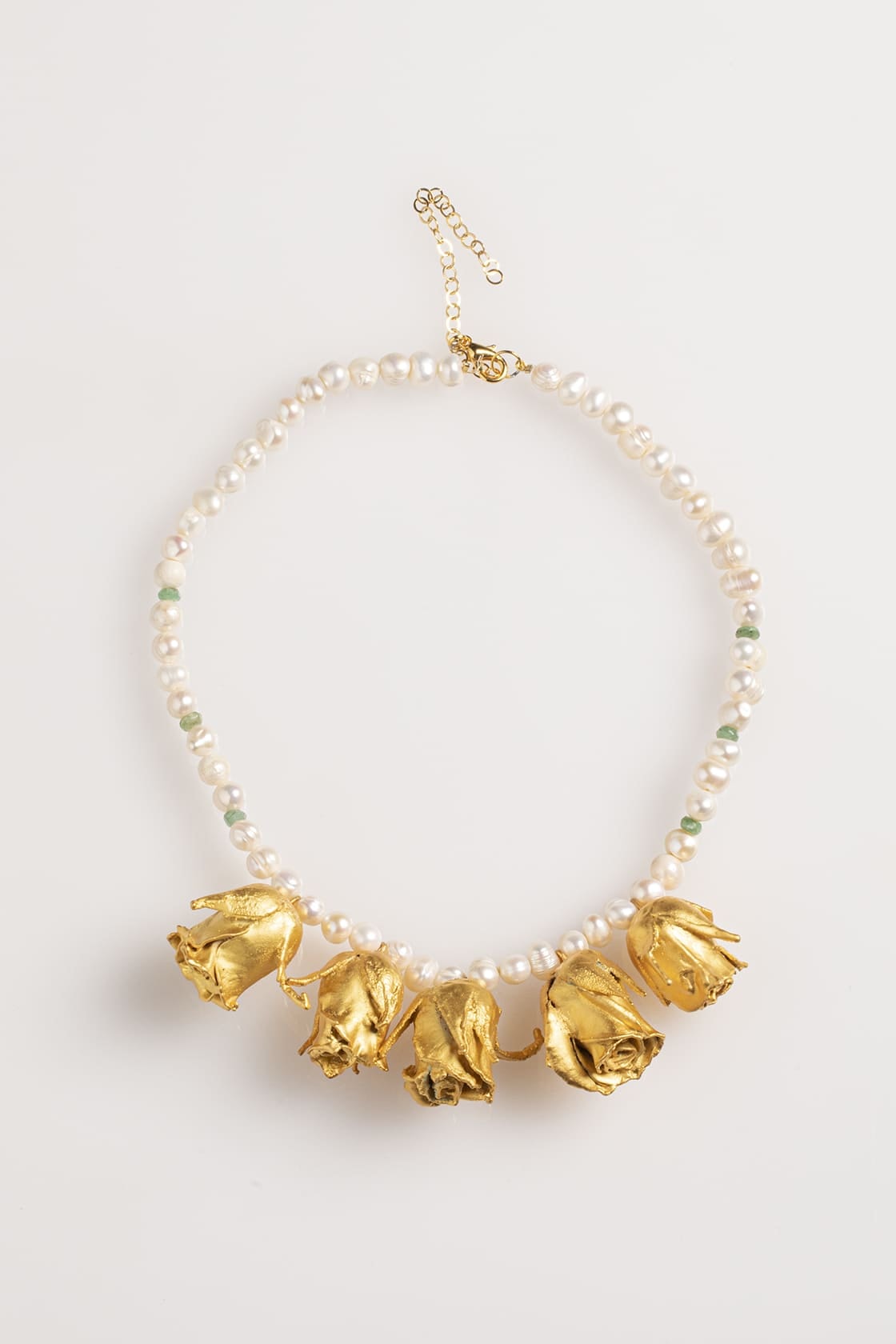ROSES PEARLS AND EMERALDS NECKLACE - imagen 1