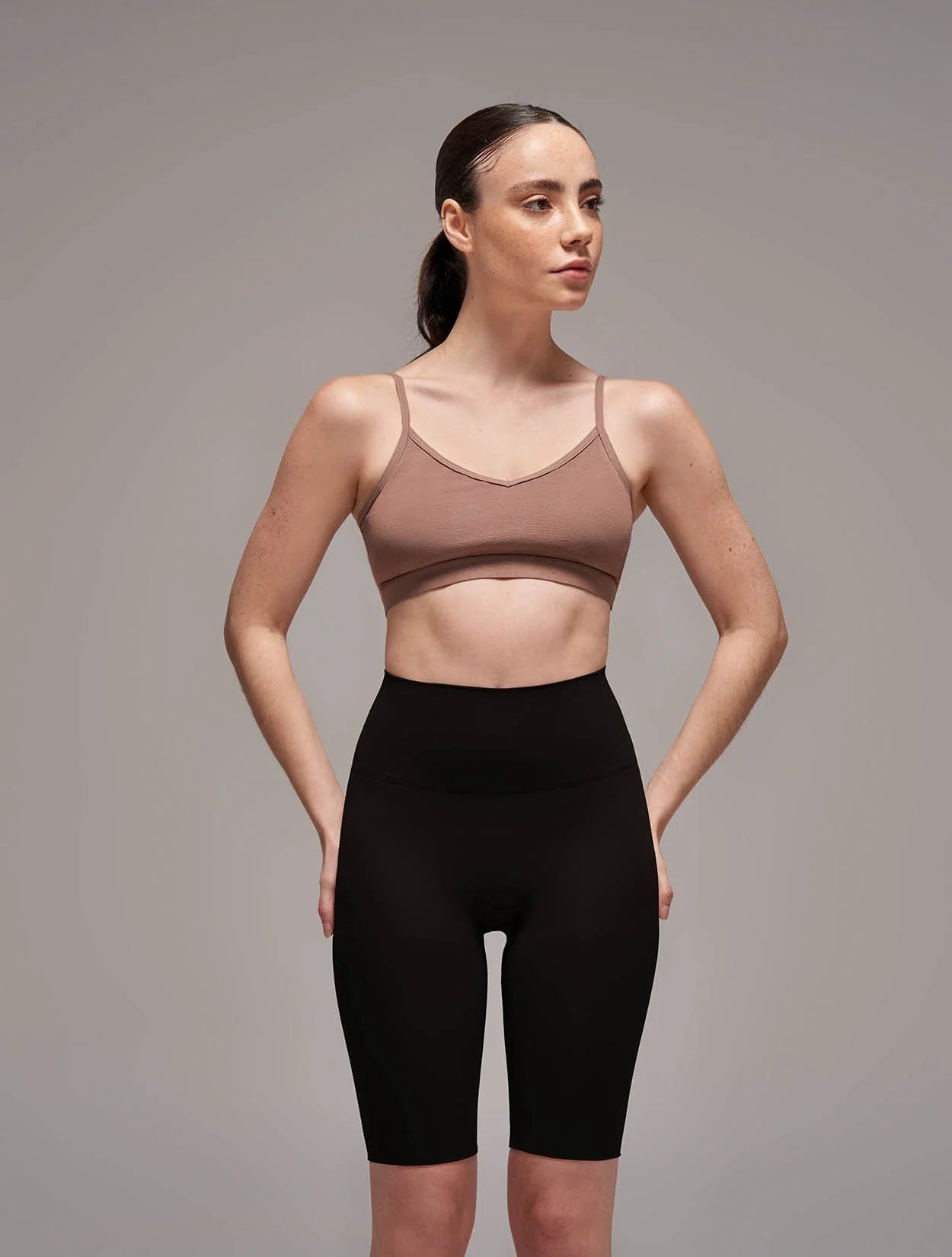 SHORT MOLDEADOR INVISIBLE CON CONTROL ABDOMEN Y PIERNAS - imagen 1