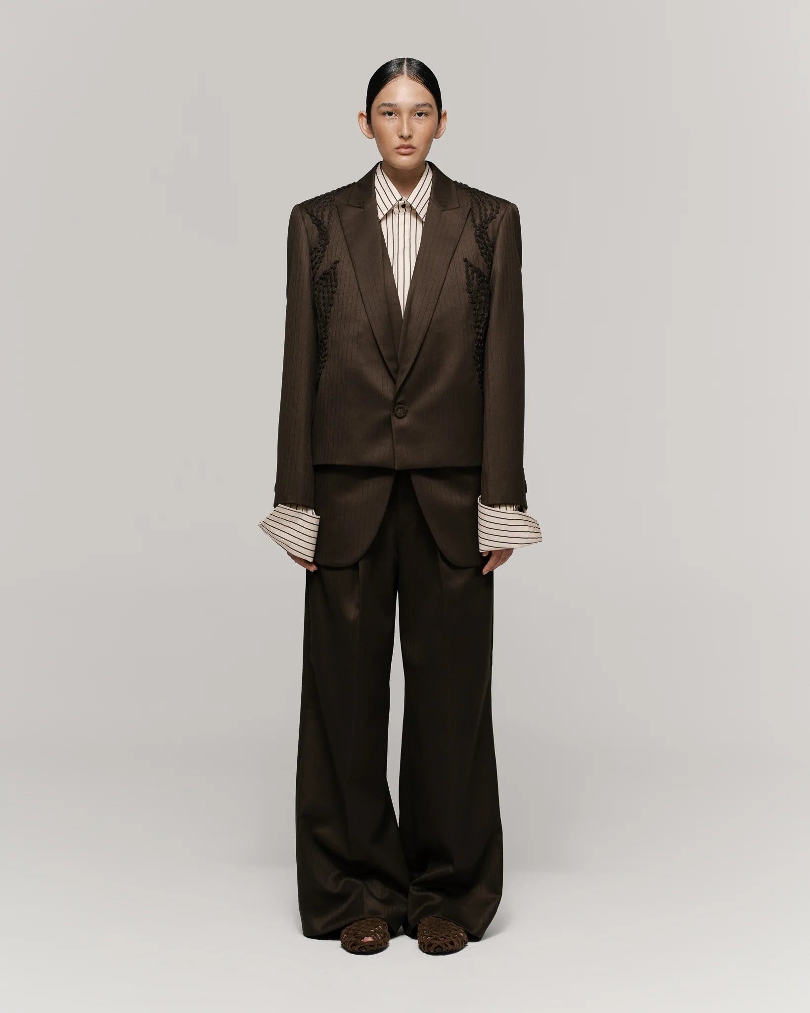 Traje Nogal - imagen 1