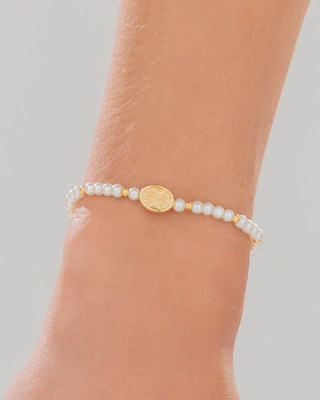 Pulsera Virgencita Perlas - imagen 1