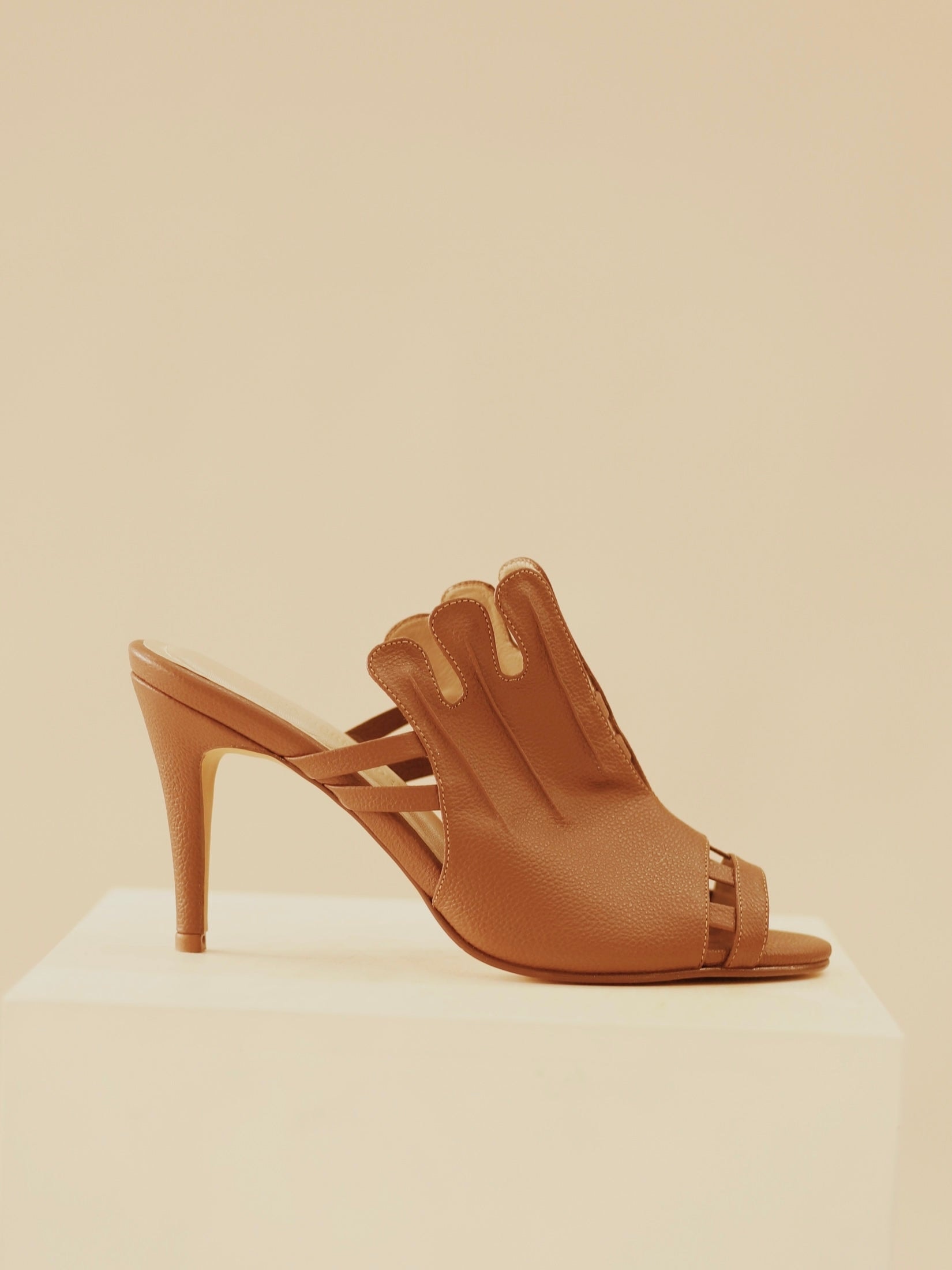 GAUDI SHOES - imagen 1