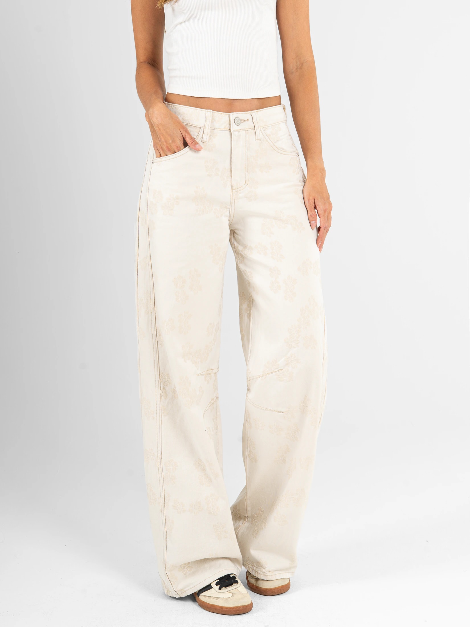 Ref: 0620622 Pantalón wide leg, rígido, detalle de tela bordada, tono natural - imagen 1
