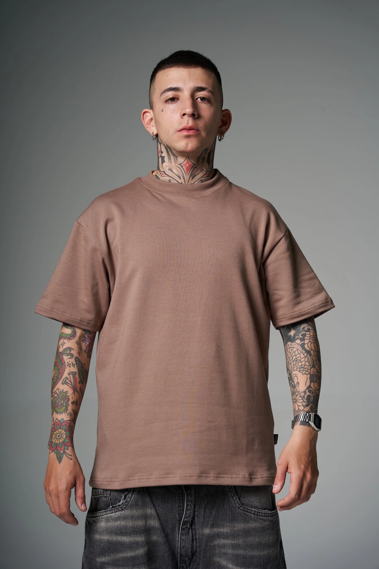 CAMISETA TAUPE OVERSIZE SVG 260 GRAMOS 14491 - imagen 1